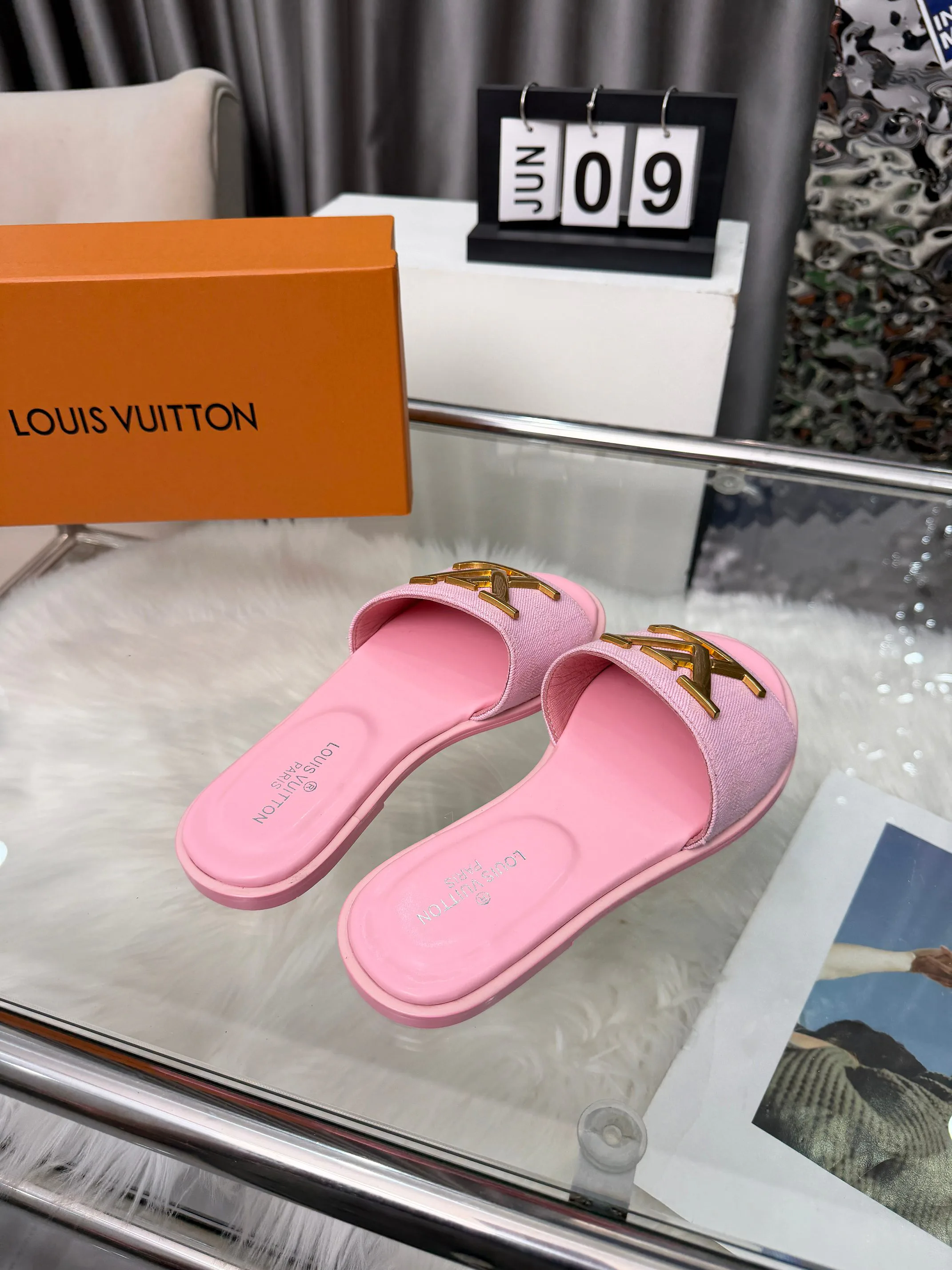 Туфли Женские Louis Vuitton 11633033
