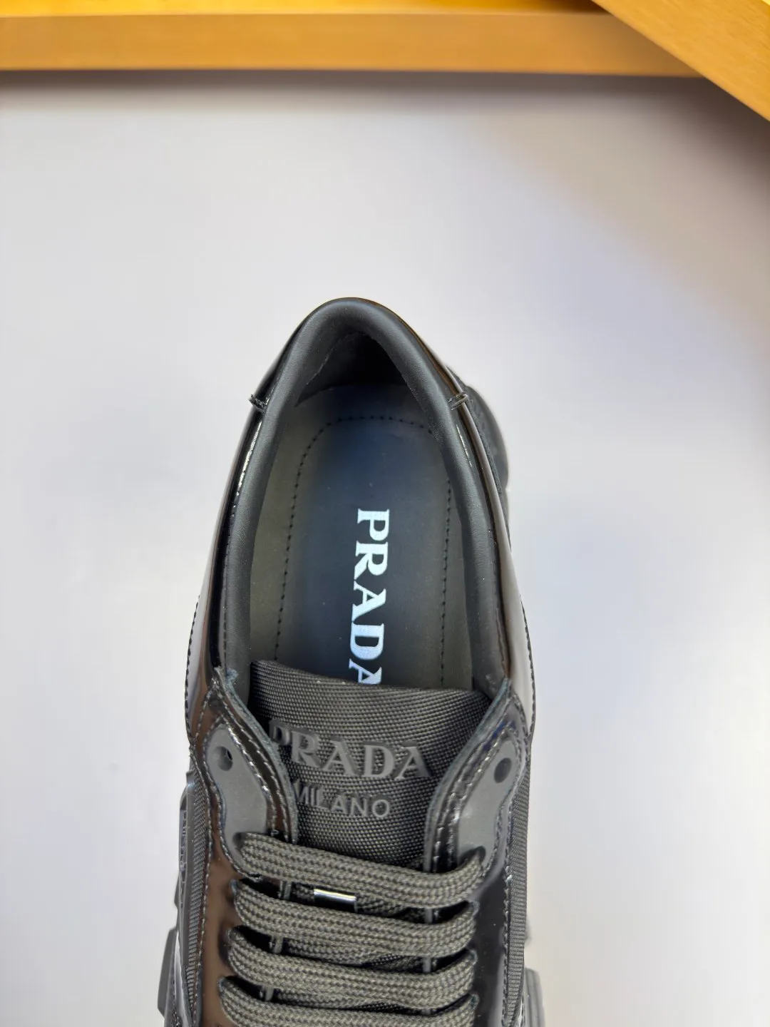 Кроссовки Мужские Prada 19811424