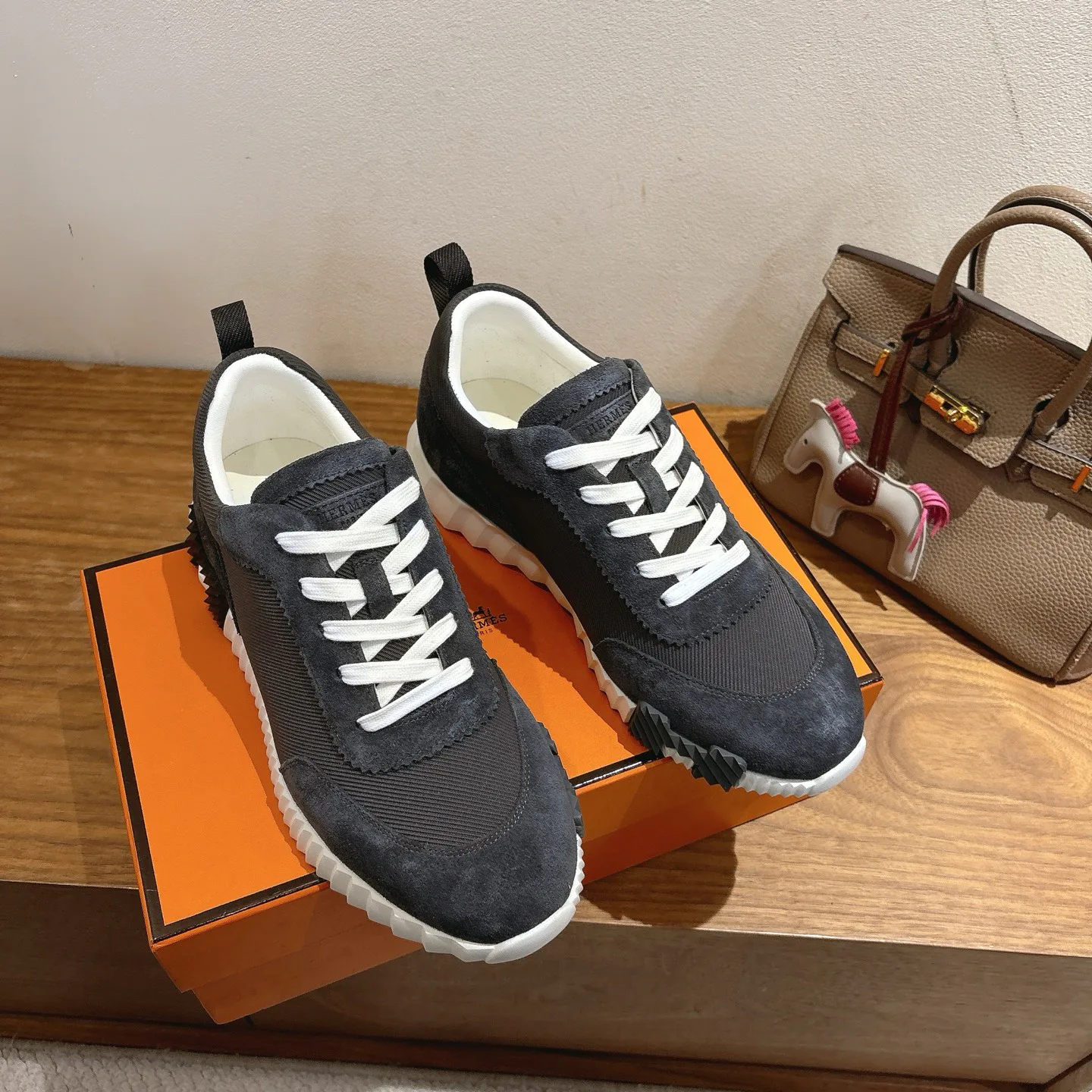 Кроссовки Женские Hermes 4214552