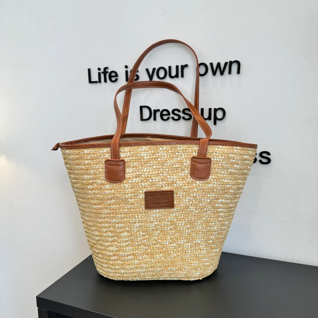 Классические Сумки Женские Burberry 12765048