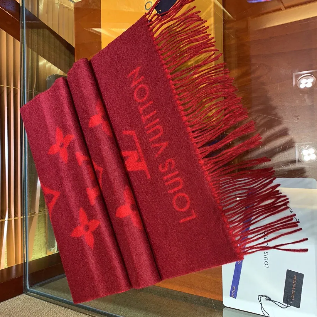 Шарфы Louis Vuitton 639933