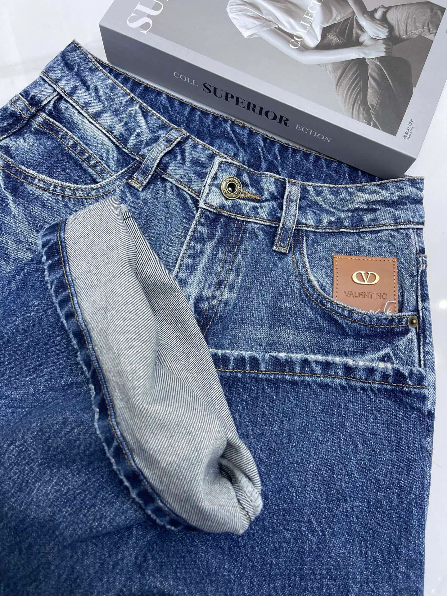 Джинсы Женские Valentino 9669185