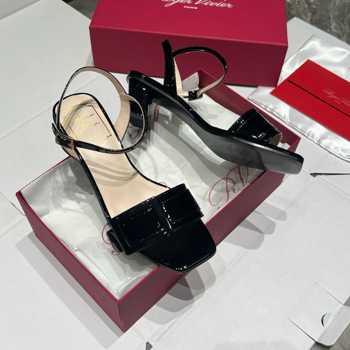 Босоножки Женские Roger Vivier 17291900