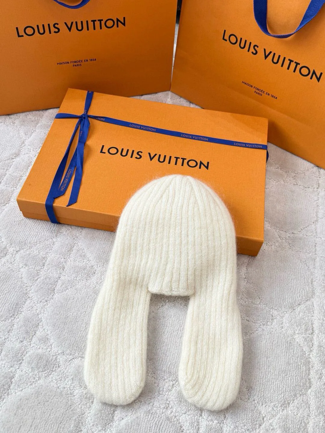 Головные Уборы Louis Vuitton 412772