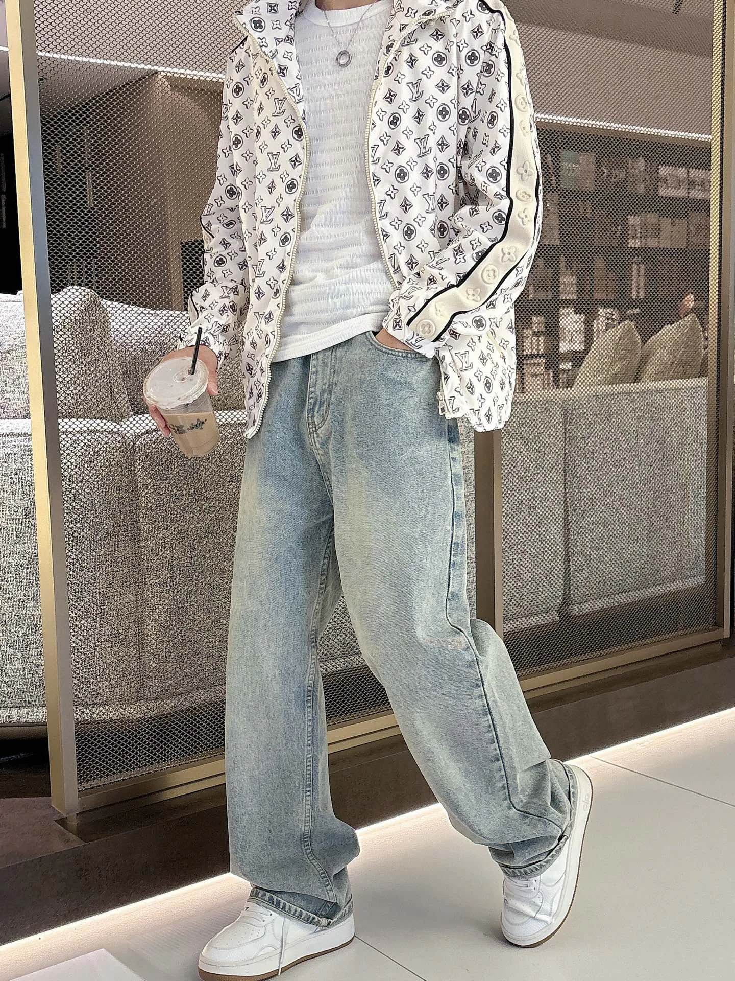Куртки И Пуховики Мужские Louis Vuitton 4734127