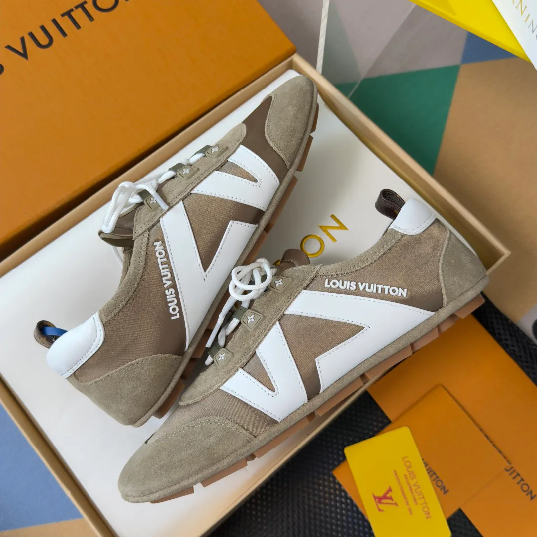 Кроссовки Женские Louis Vuitton 11916900