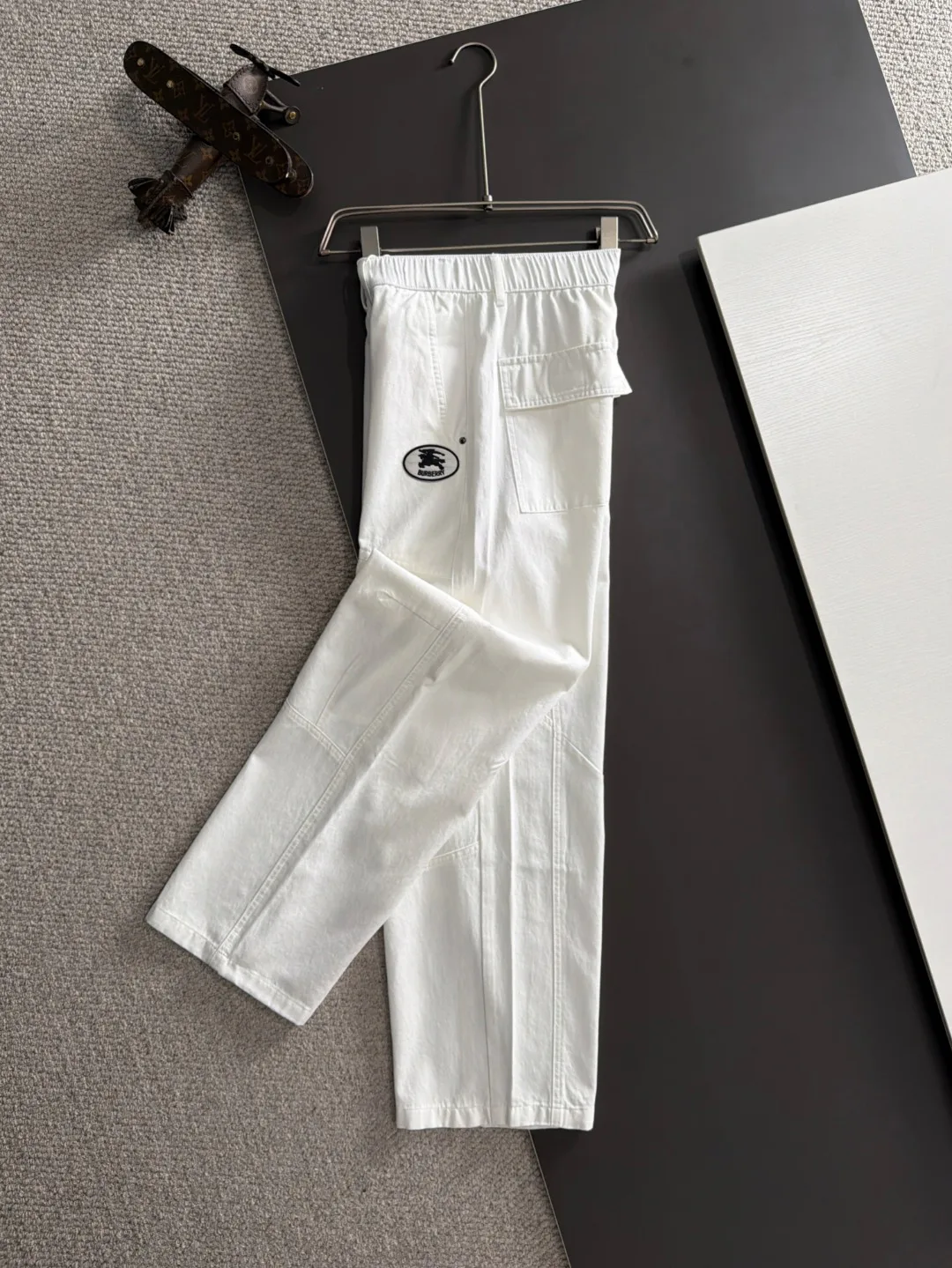 Брюки Мужские Burberry 17557498