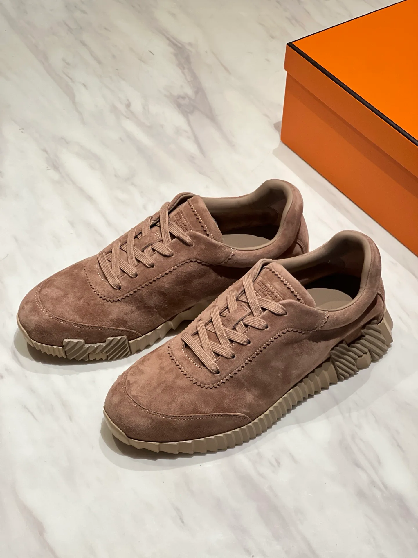 Кроссовки Женские Hermes 18080329