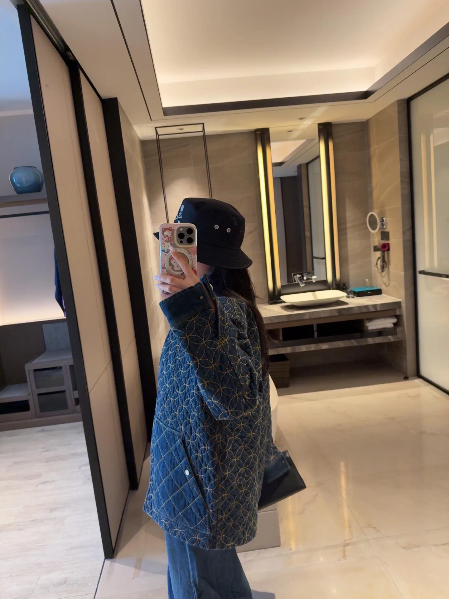 Куртки И Пуховики Женские Louis Vuitton 272869