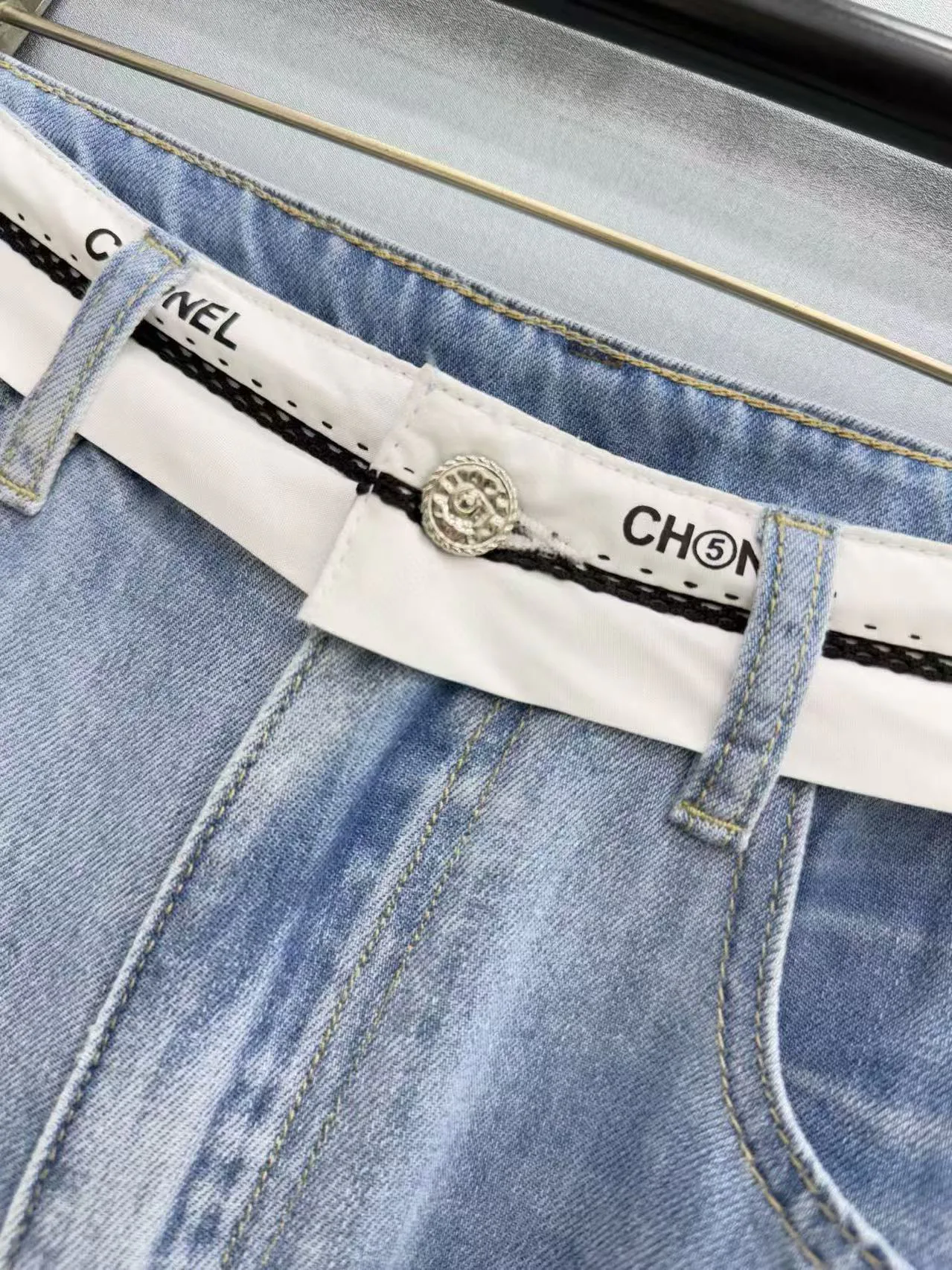 Джинсы Женские Chanel 13580440