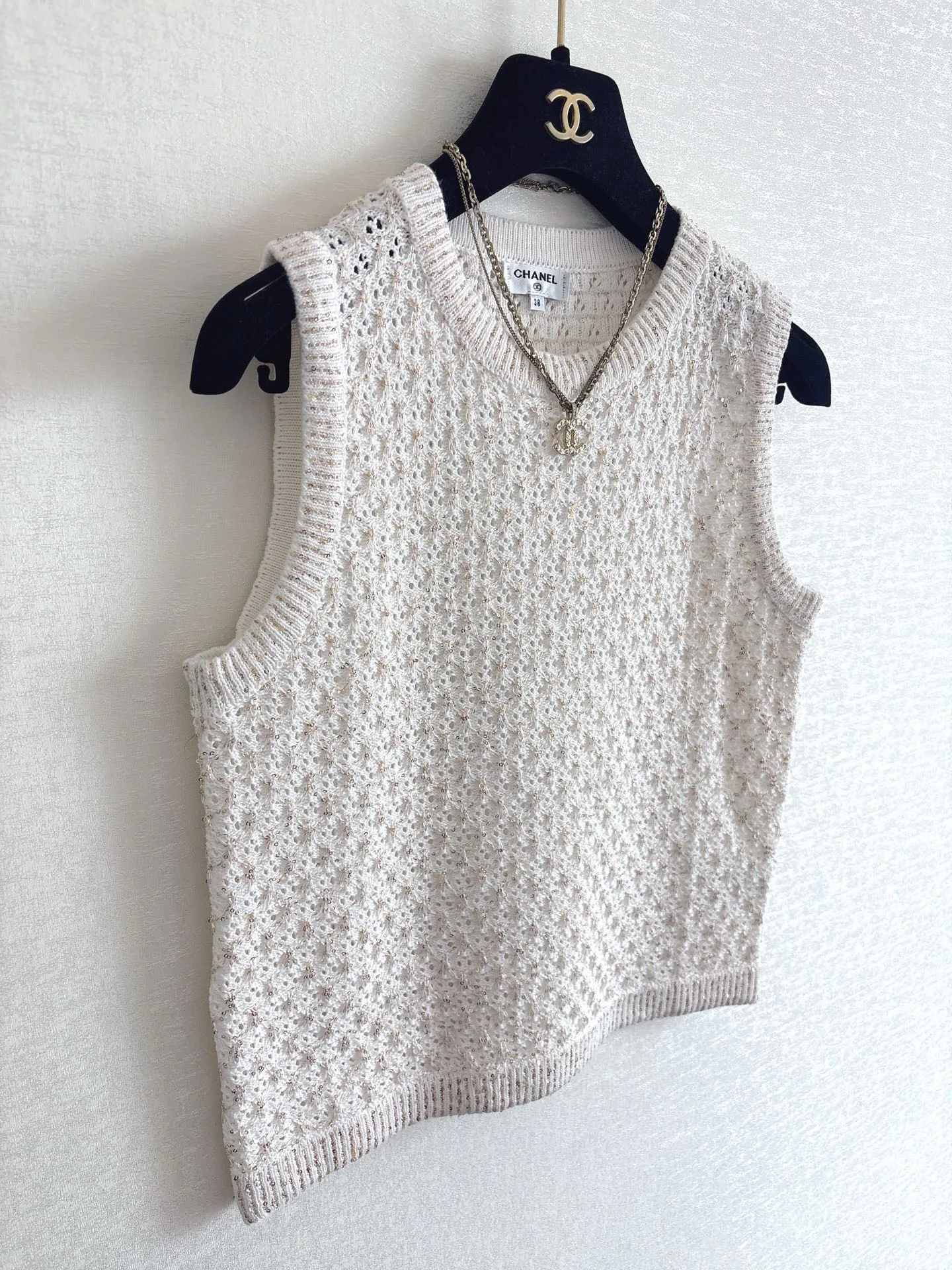 Жилеты Женские Chanel 11697156