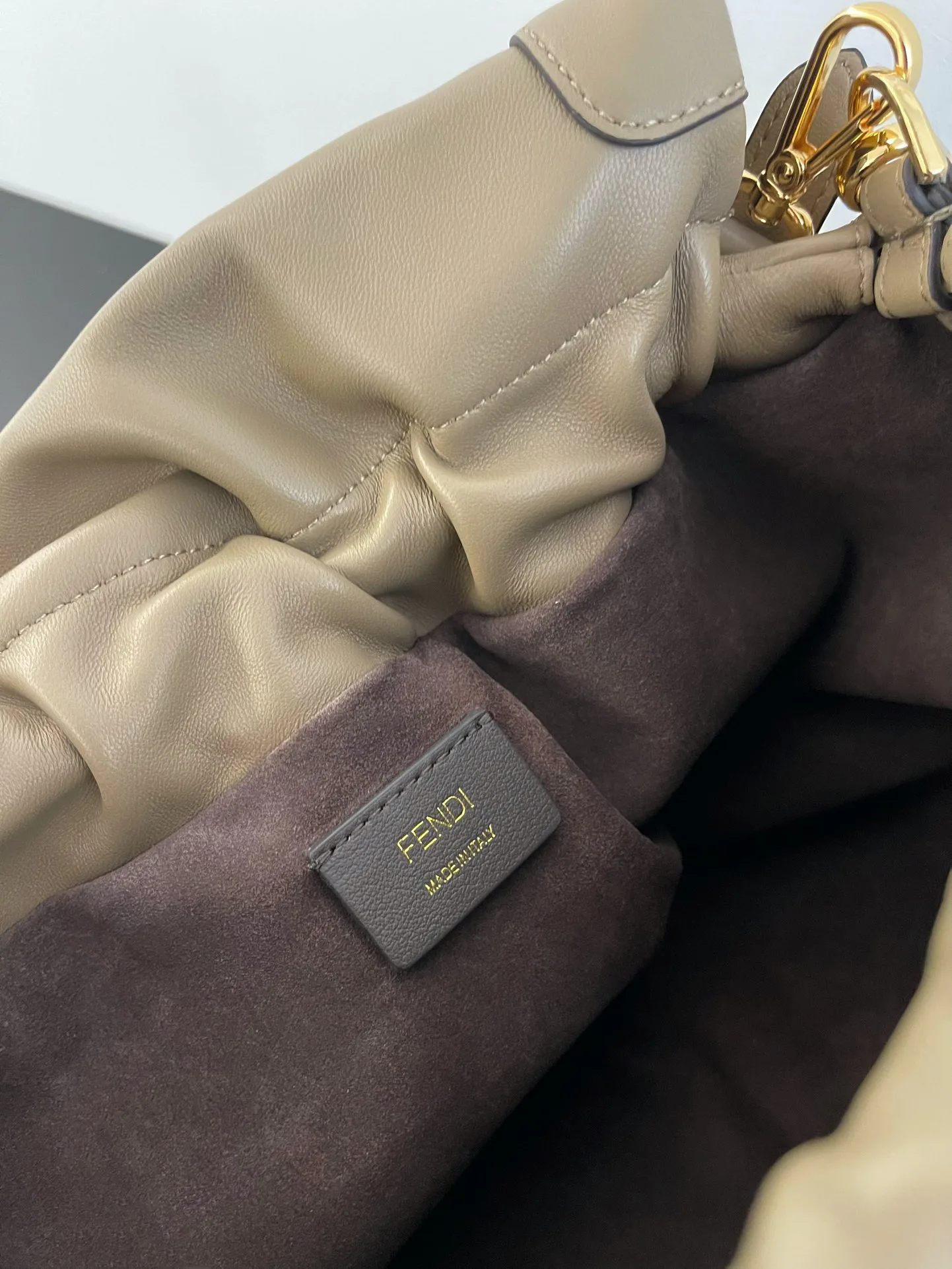 Классические Сумки Женские Fendi 13546230
