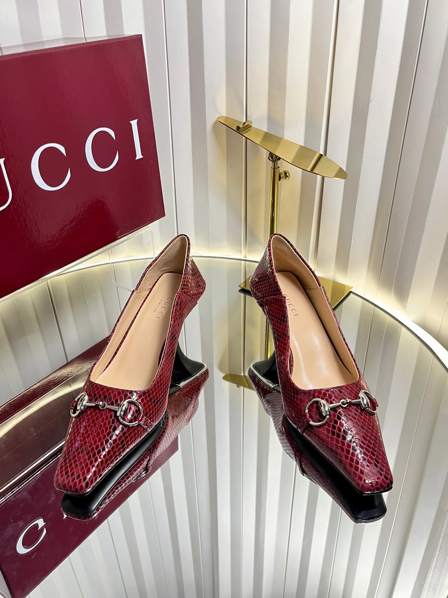 Туфли Женские Gucci 19484580