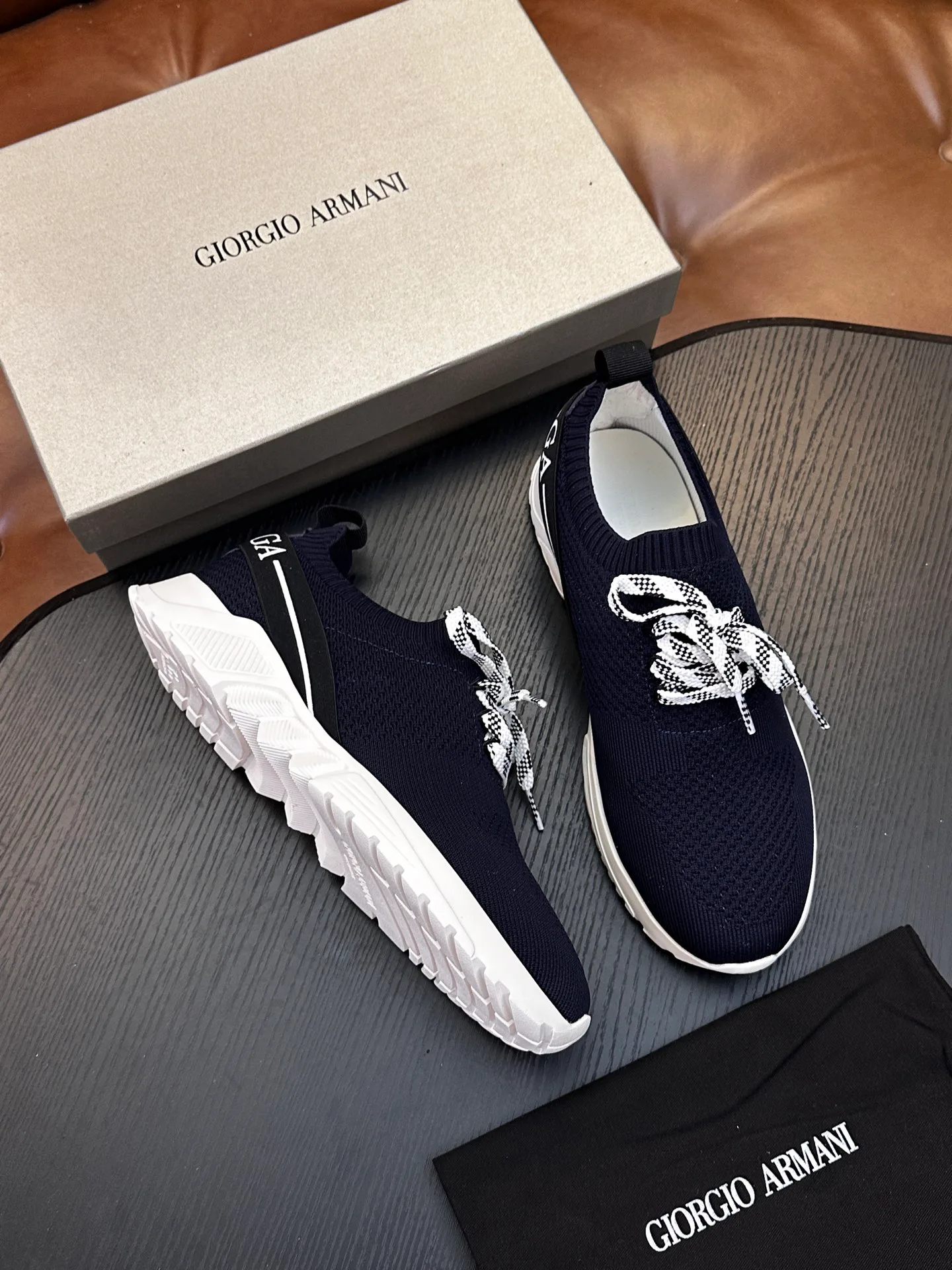 Кроссовки Мужские Armani 11767956