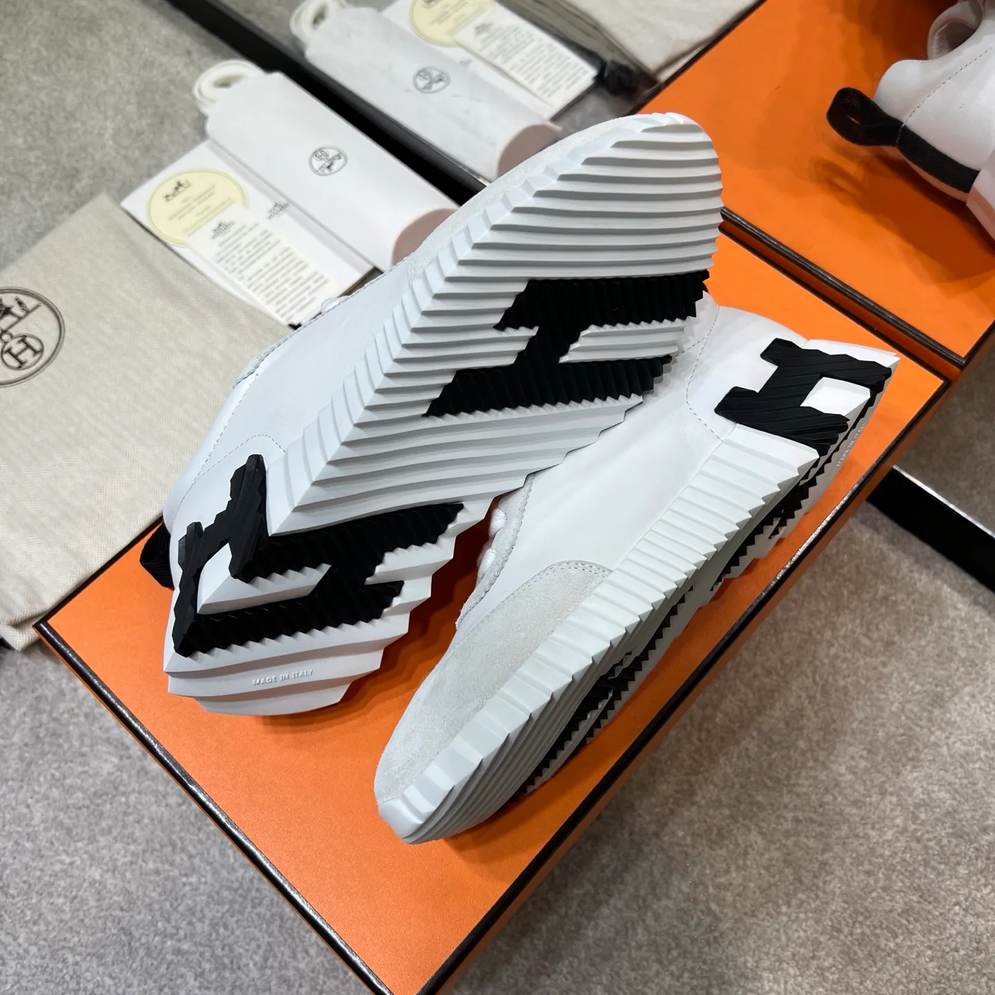 Кроссовки Женские Hermes 148991