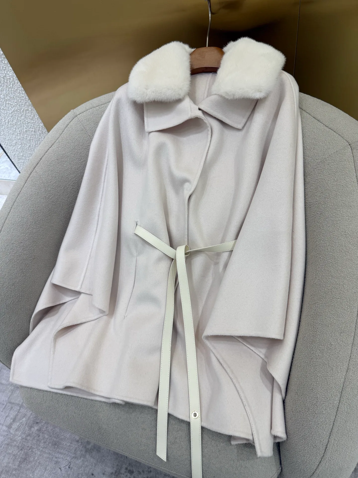 Пальто Женские Loro Piana 1805946