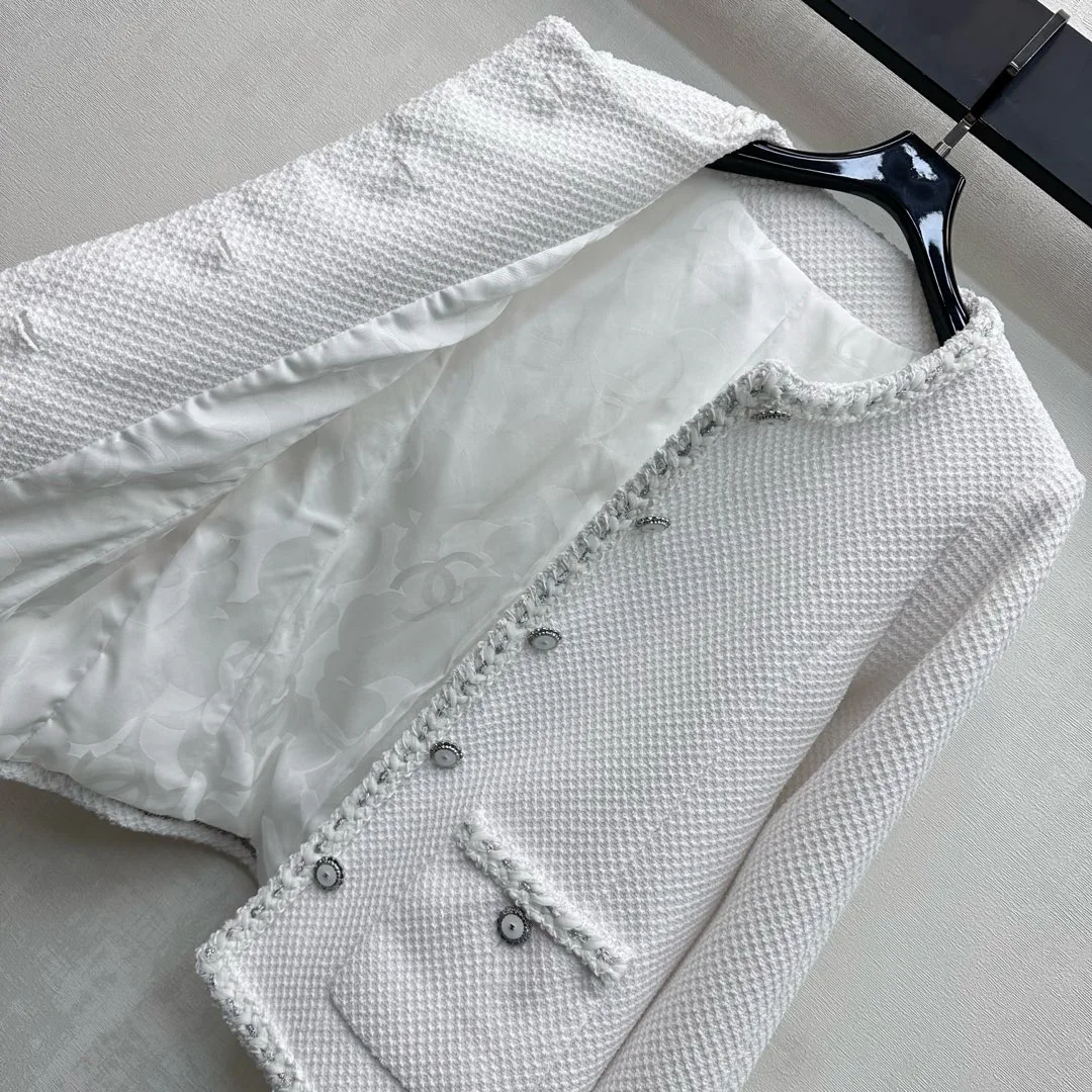 Куртки И Пуховики Женские Chanel 1236656