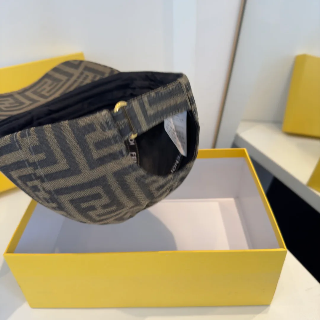 Головные Уборы Fendi 11416629