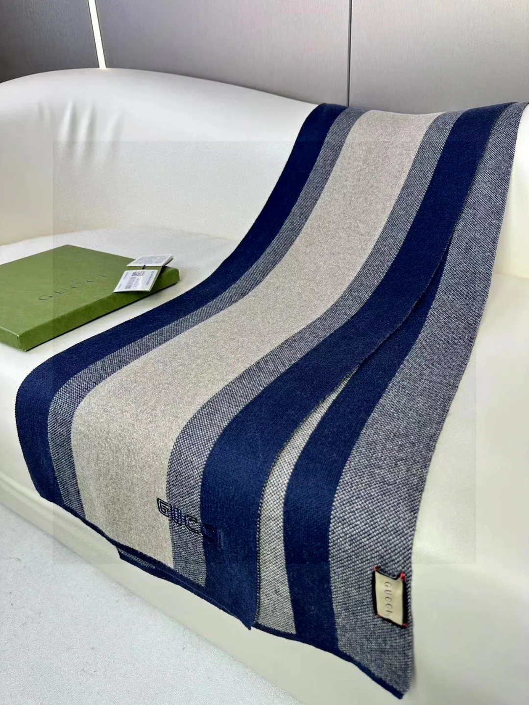 Шарфы Gucci 386164