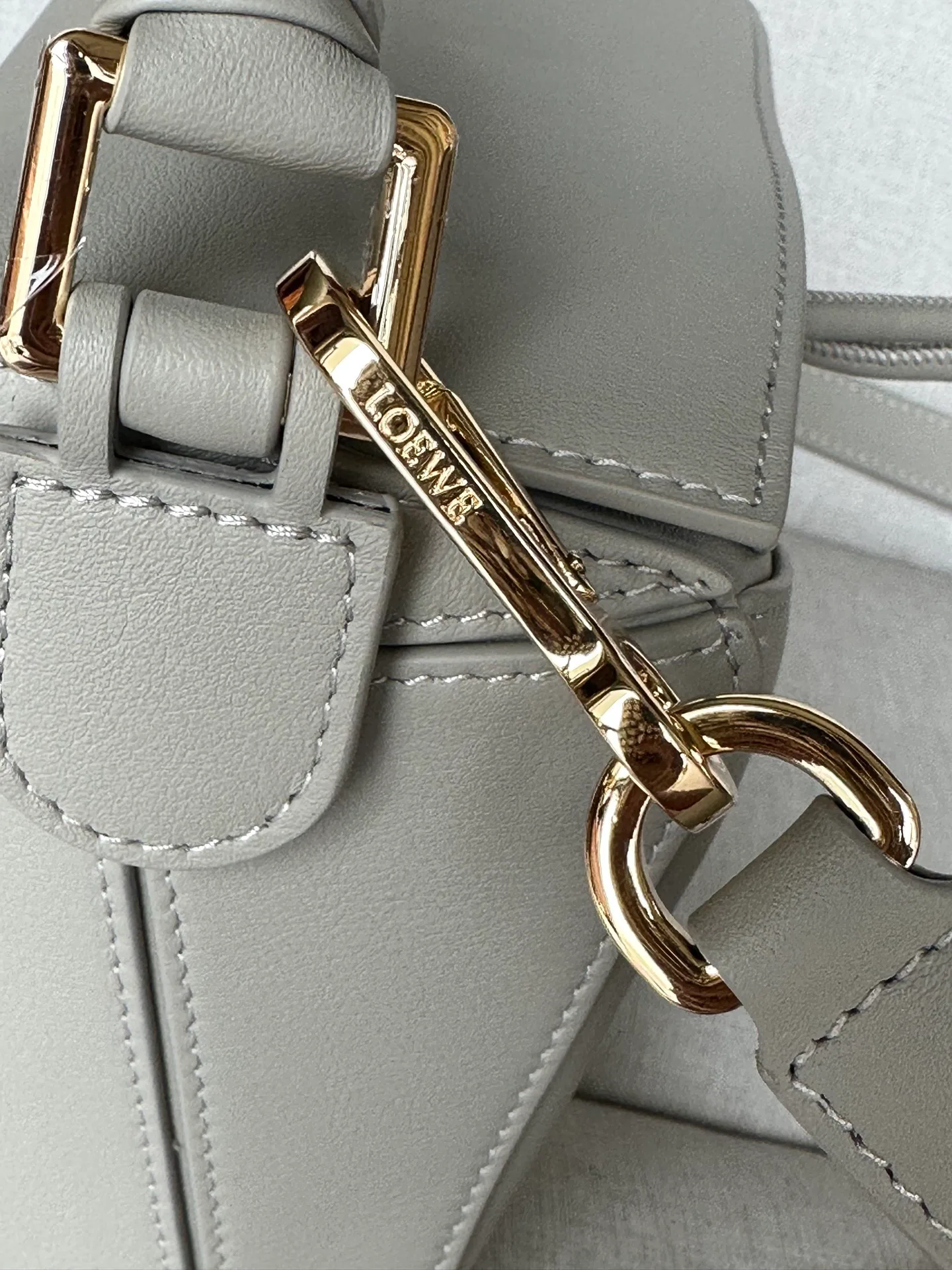 Классические Сумки Женские Loewe 1889756