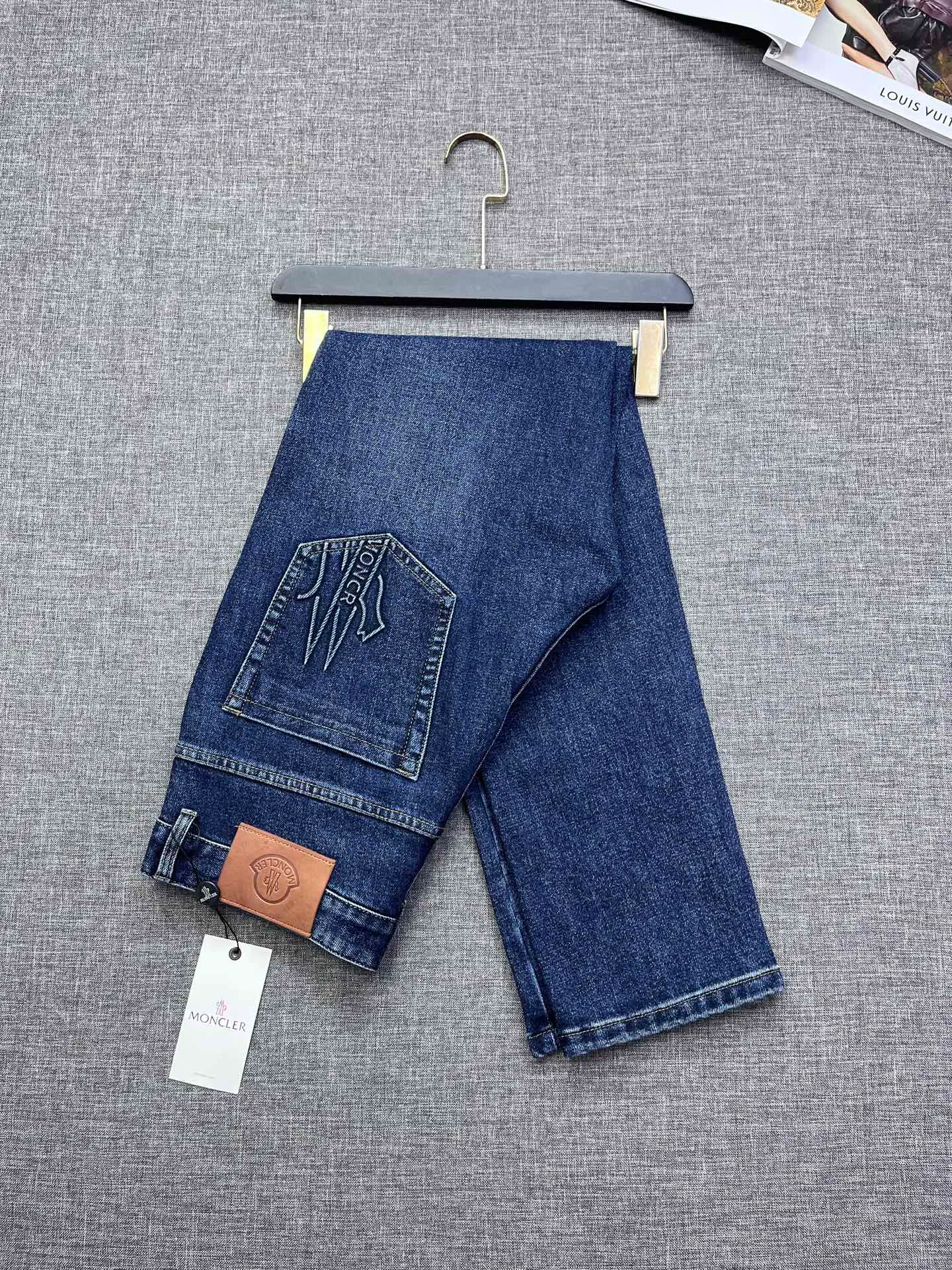 Джинсы Мужские Moncler 250445