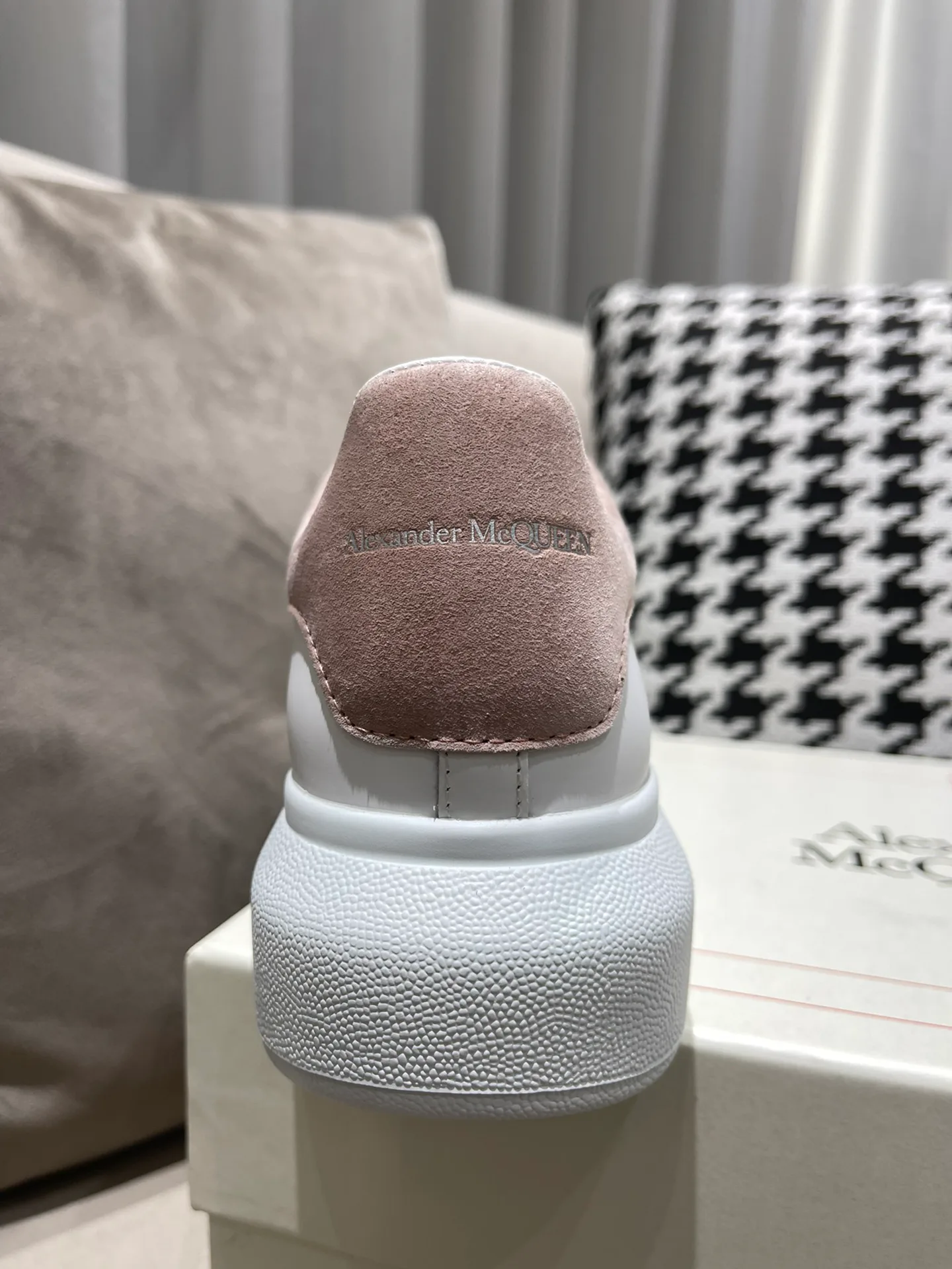Кеды Женские Alexander Mcqueen 13287243