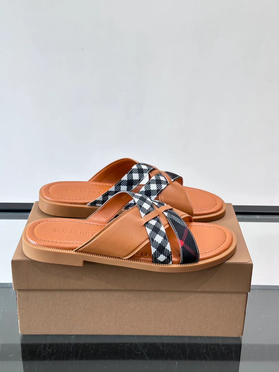 Сандалии Мужские Burberry 13480038