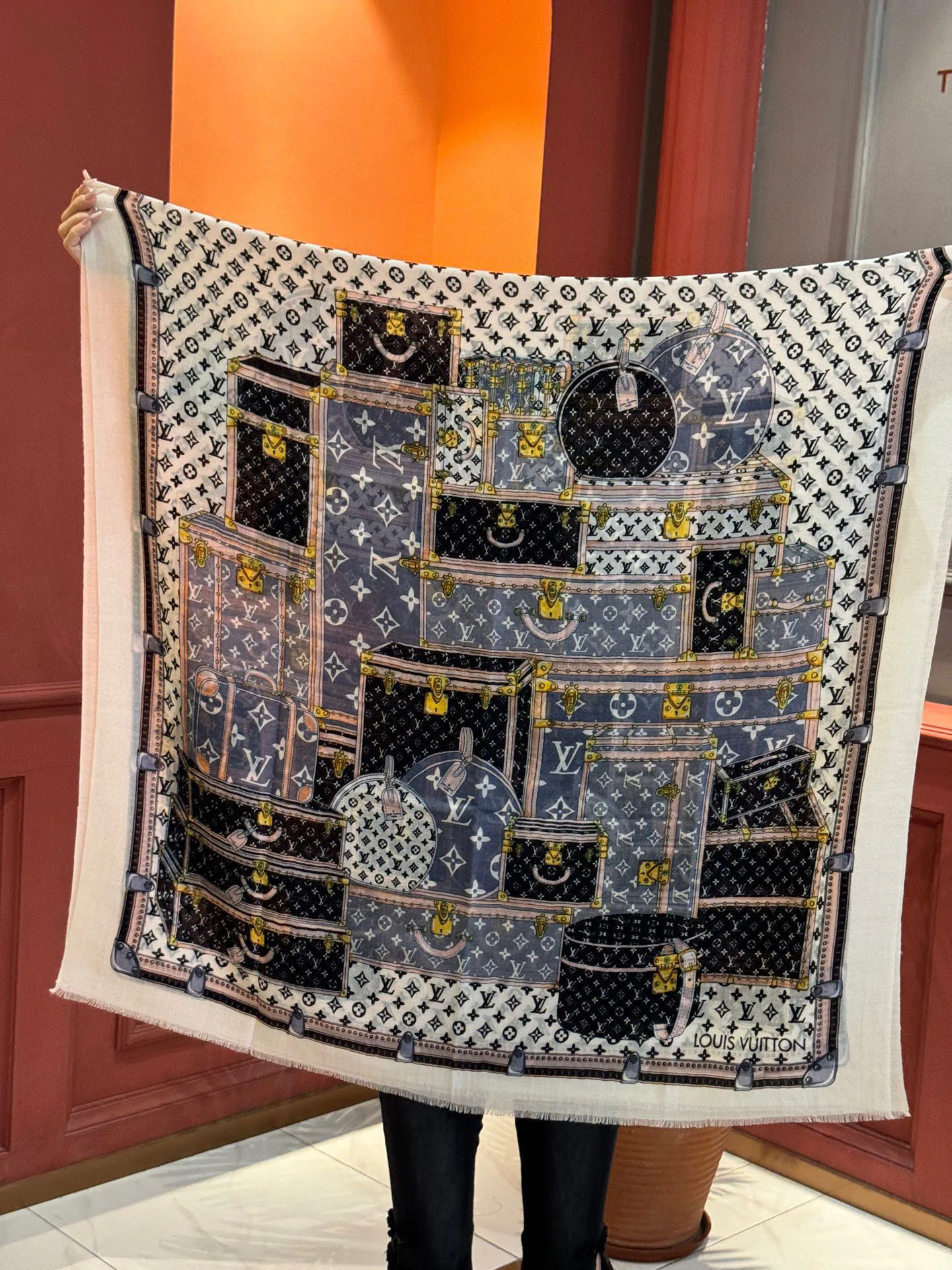 Шарфы Louis Vuitton 310319