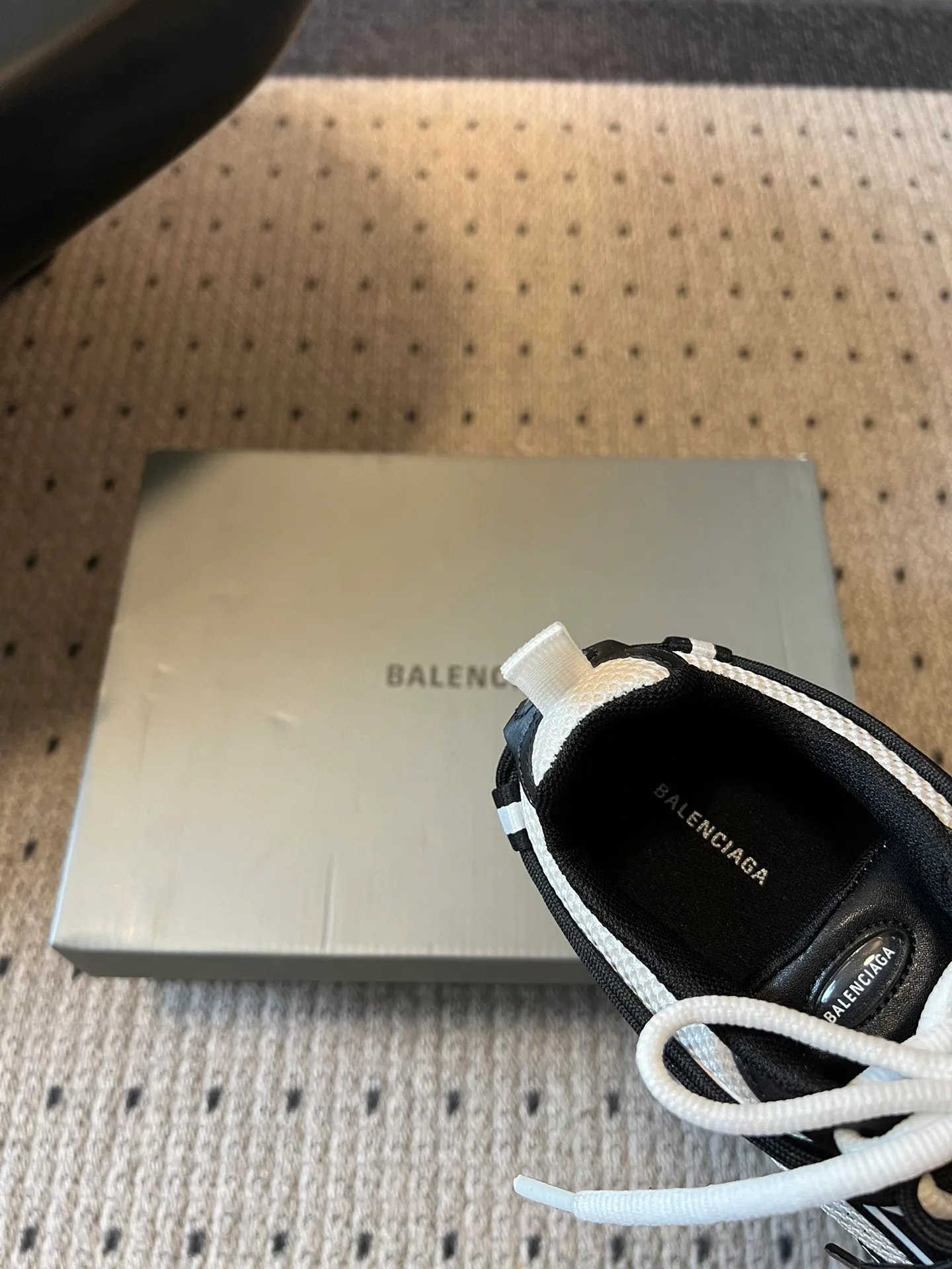 Кроссовки Женские Balenciaga 12713040