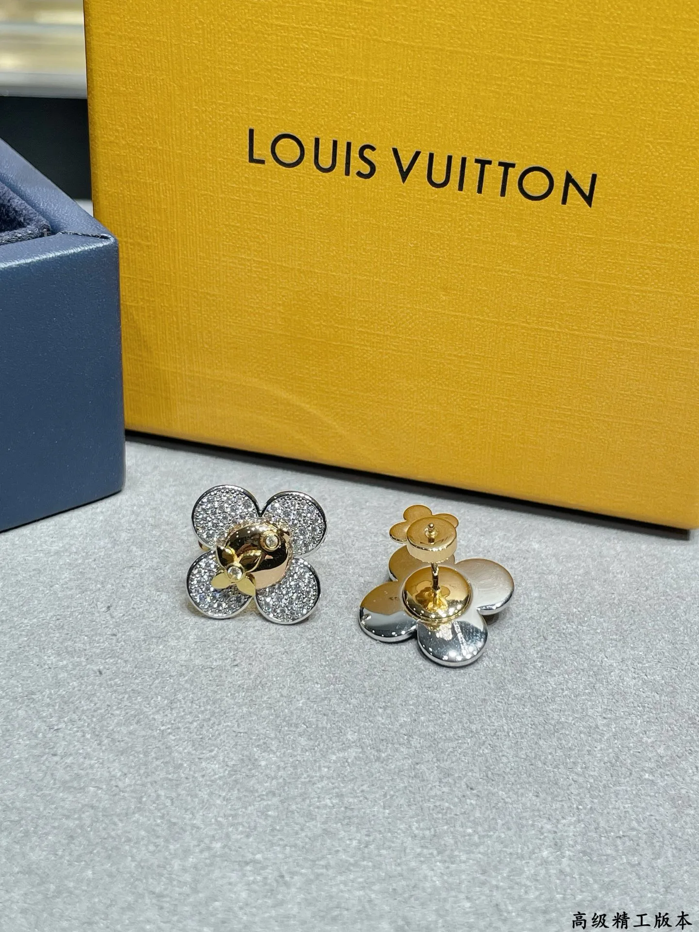 Бижутерия Louis Vuitton 17850270