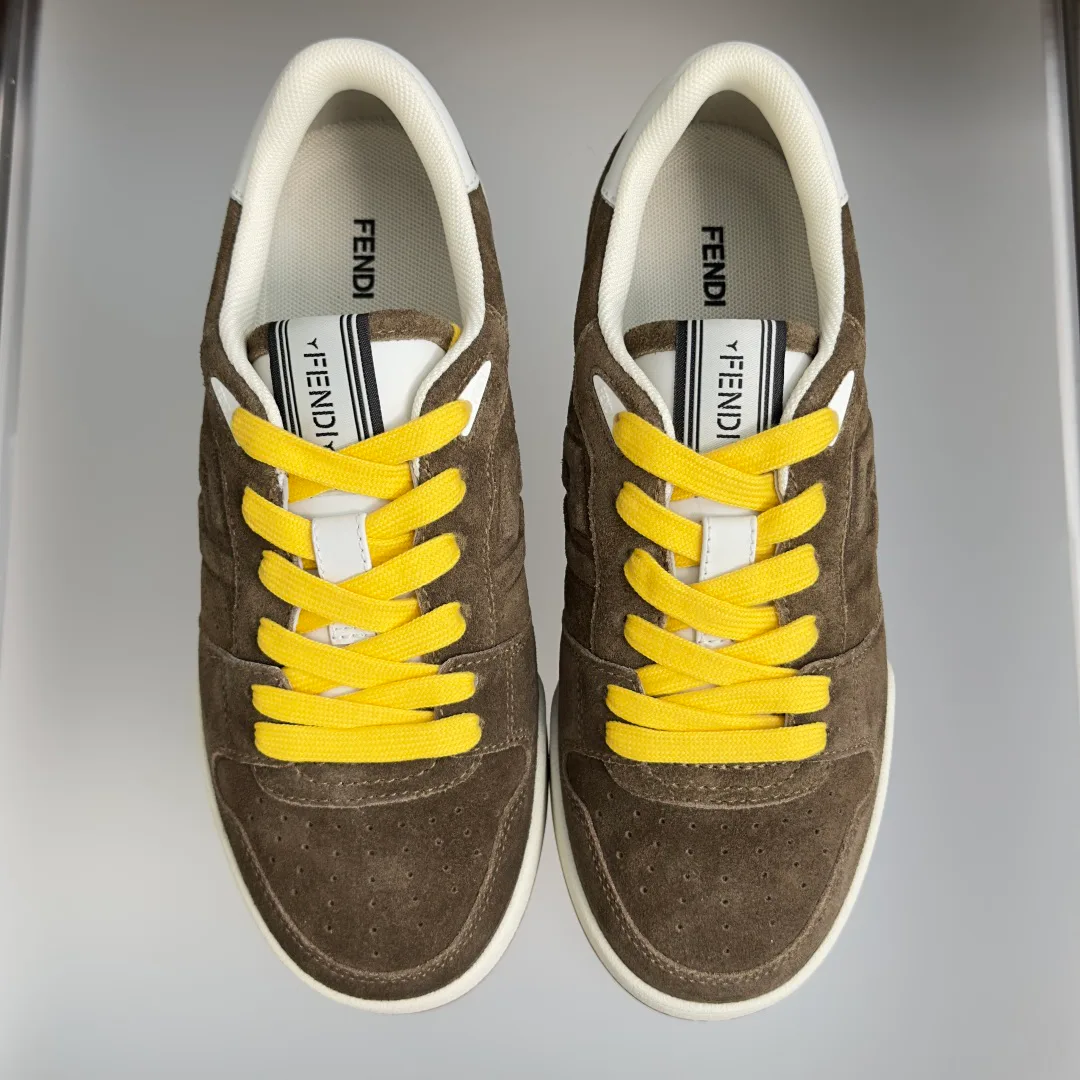 Кроссовки Женские Fendi 17729644