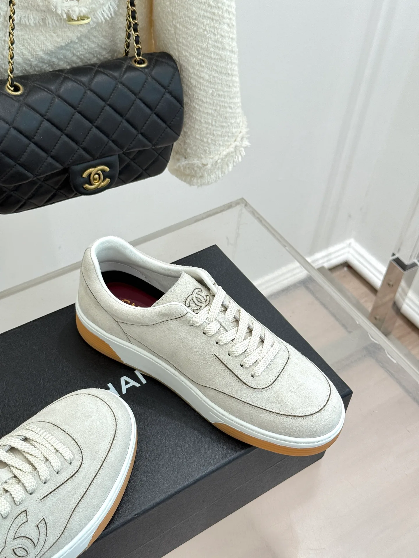 Кроссовки Женские Chanel 18154785