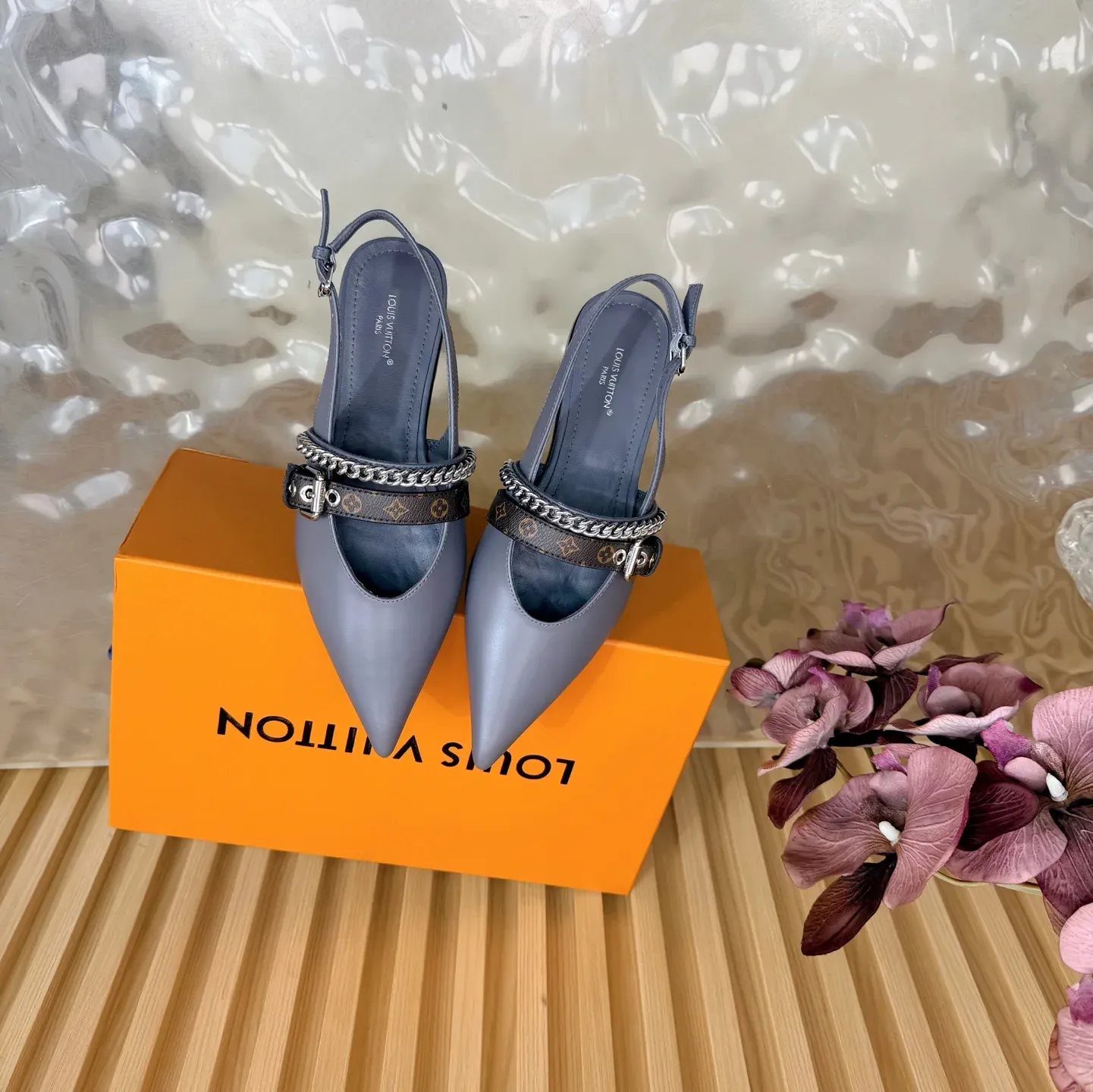 Туфли Женские Louis Vuitton 1018179