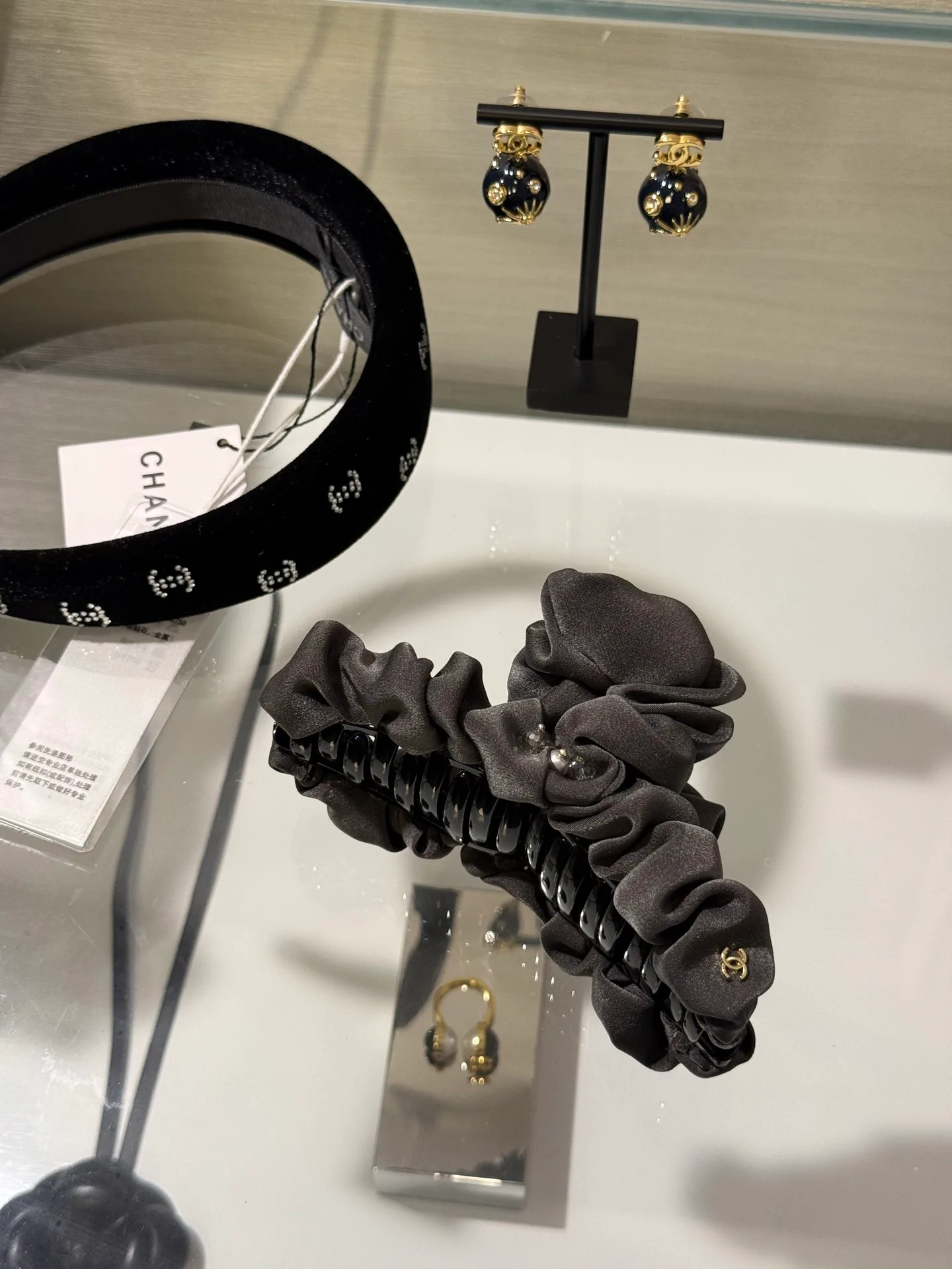 Головные Уборы Chanel 12940177