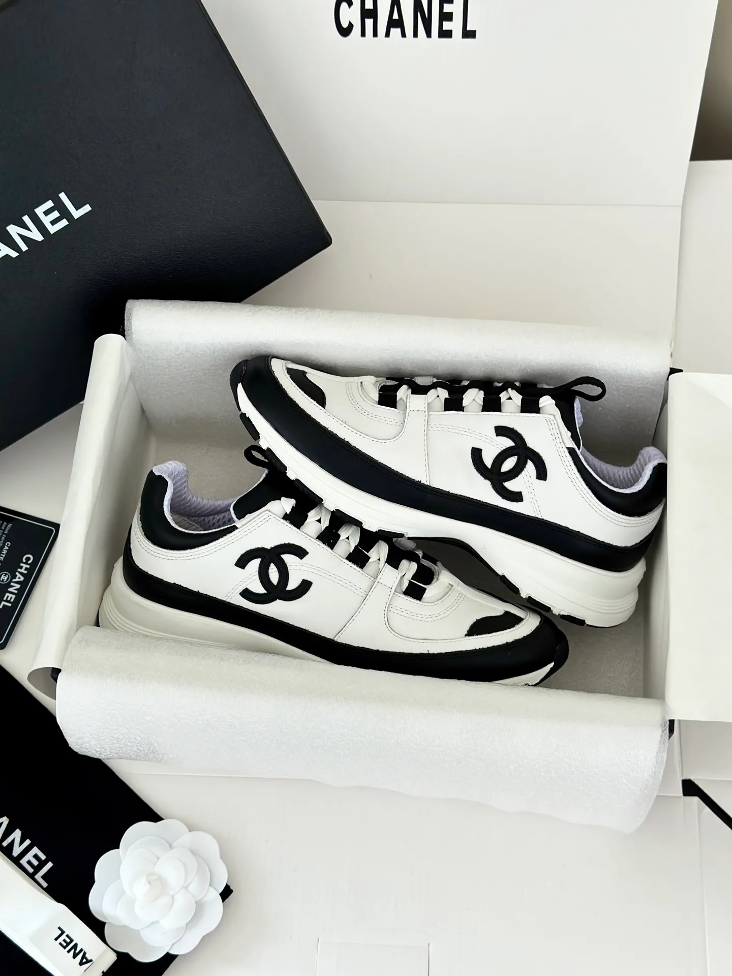 Кроссовки Женские Chanel 18764949