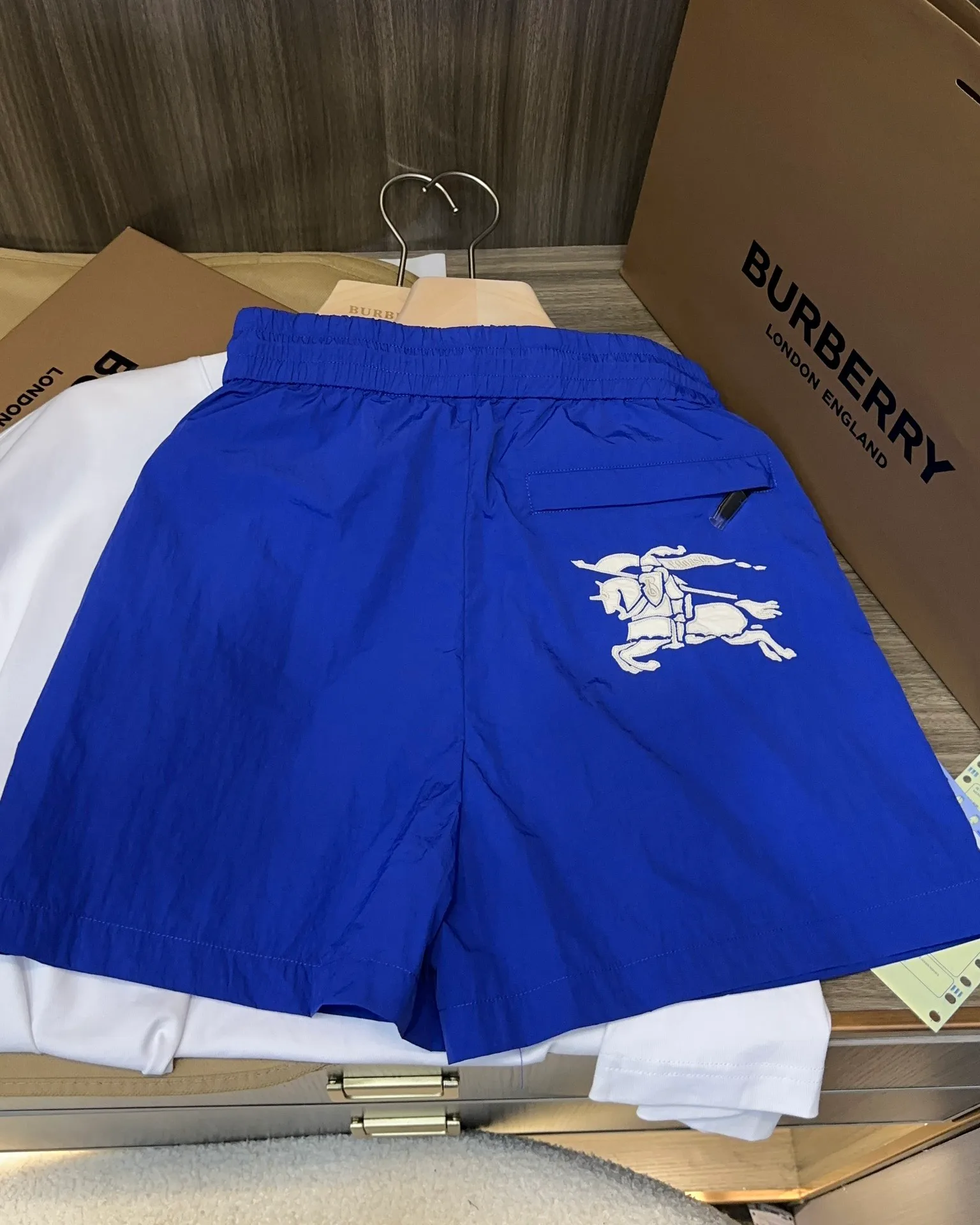 Шорты Женские Burberry 12778526