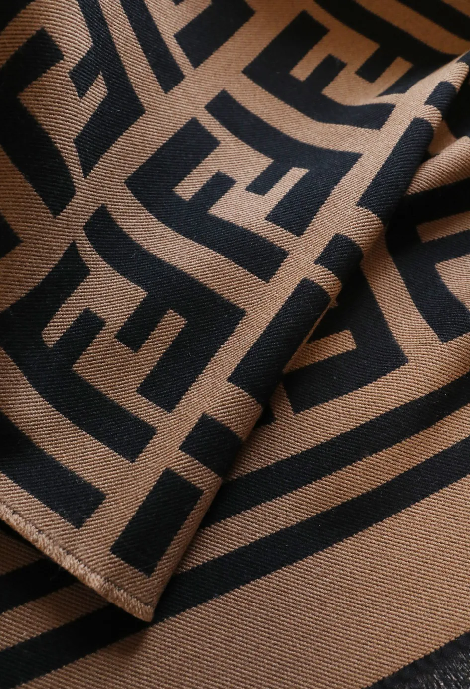 Шарфы Fendi 9632593