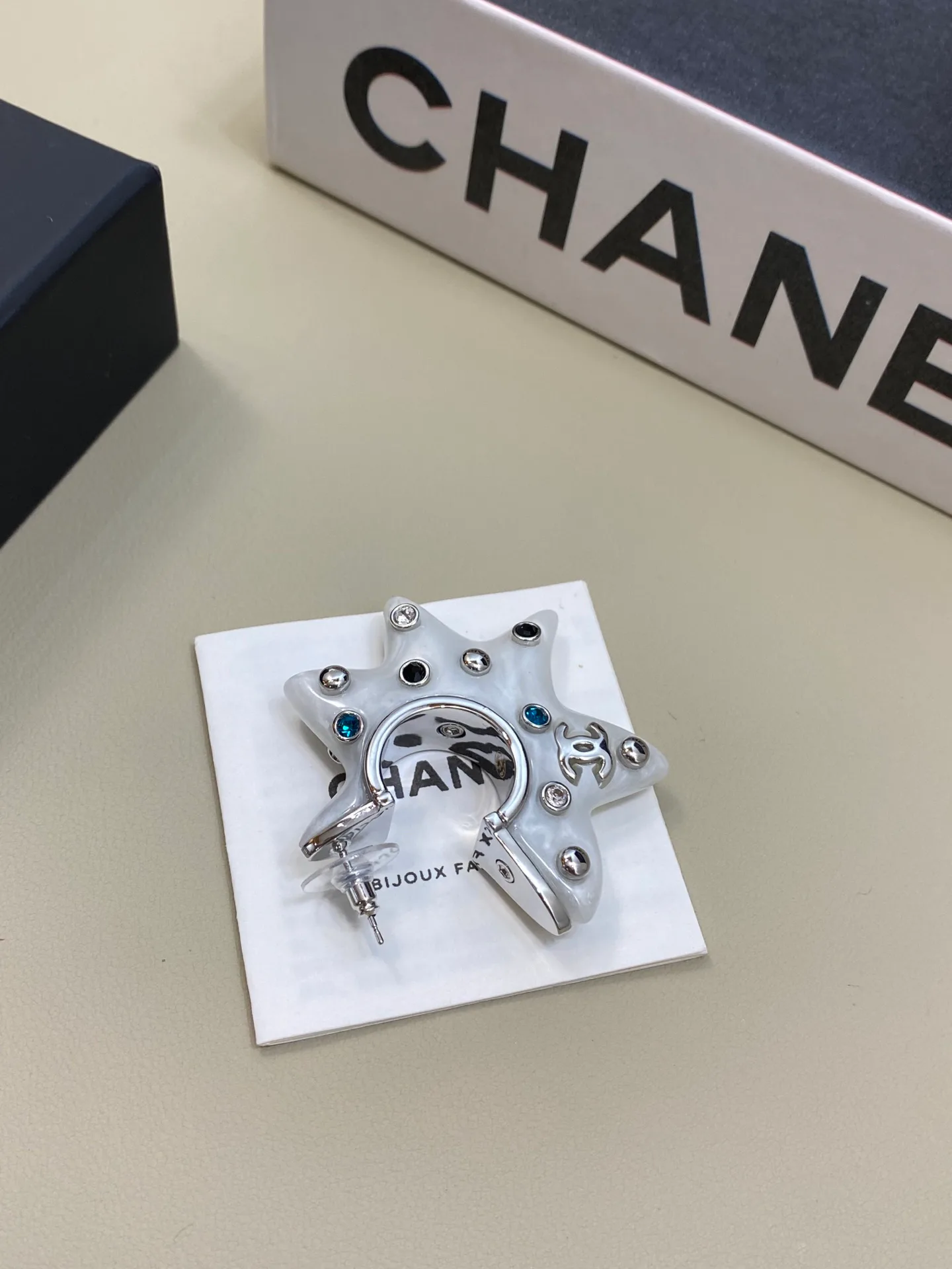 Бижутерия Chanel 17558311
