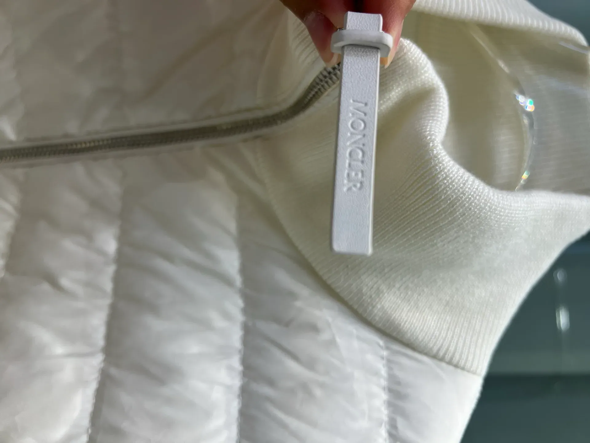 Куртки И Пуховики Женские Moncler 112212