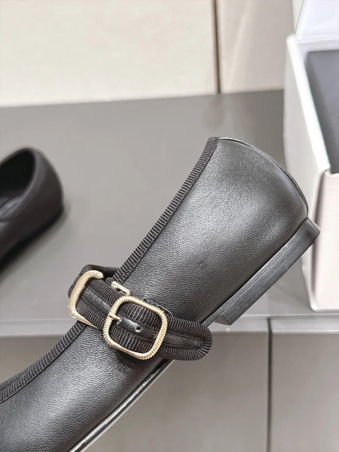 Туфли Женские Chanel 17946736