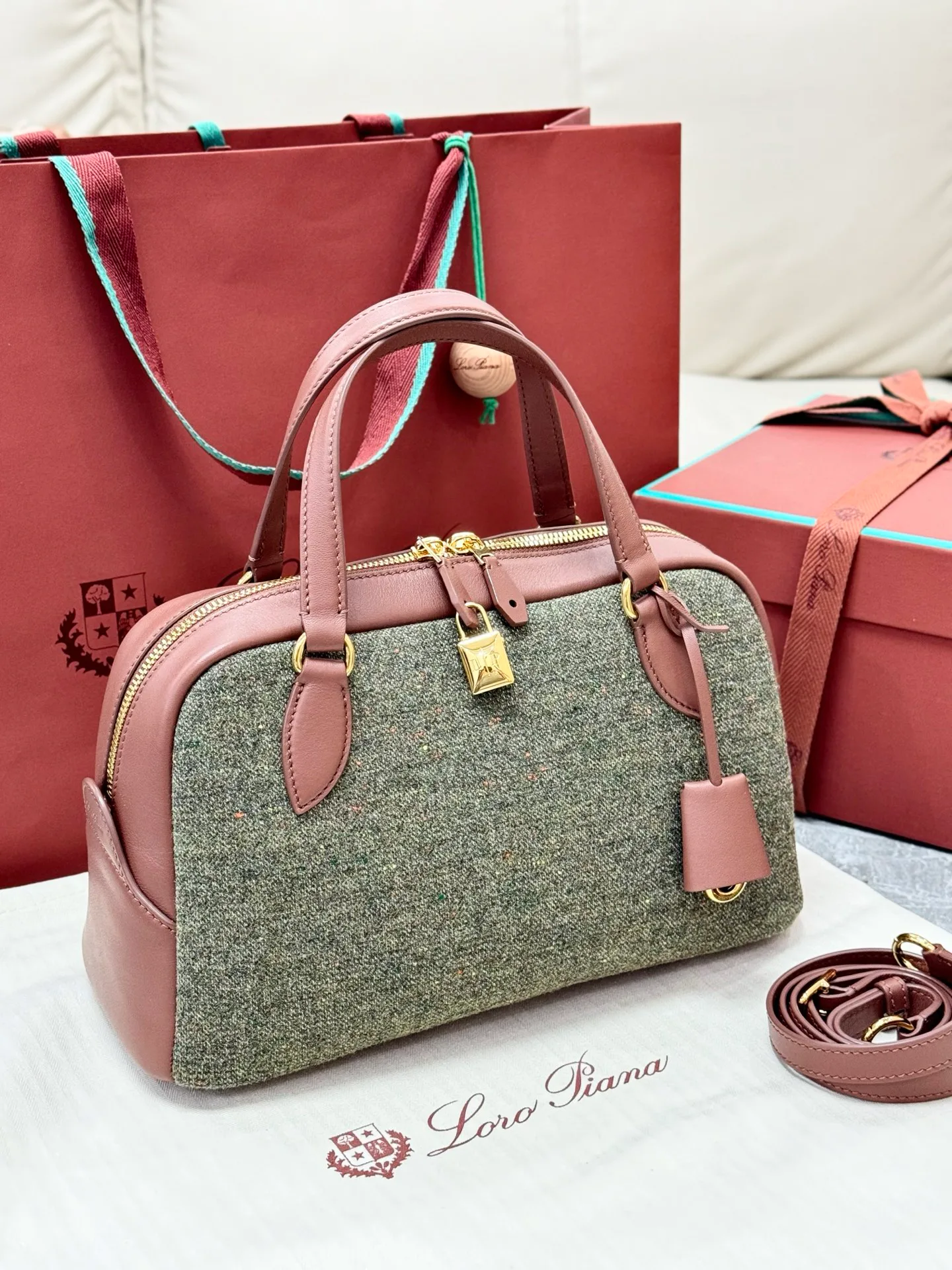 Классические Сумки Женские Loro Piana 11472675