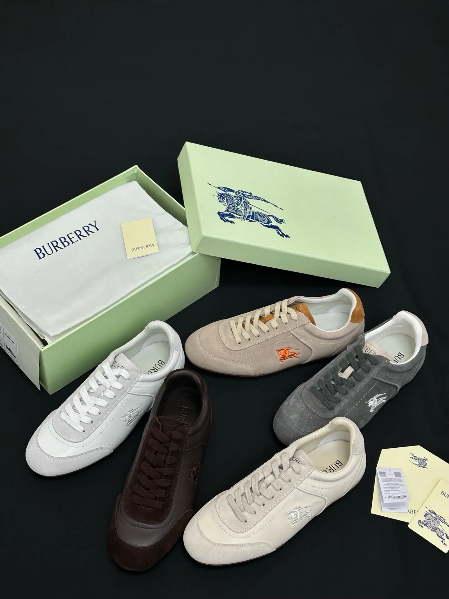 Кроссовки Женские Burberry 18142709