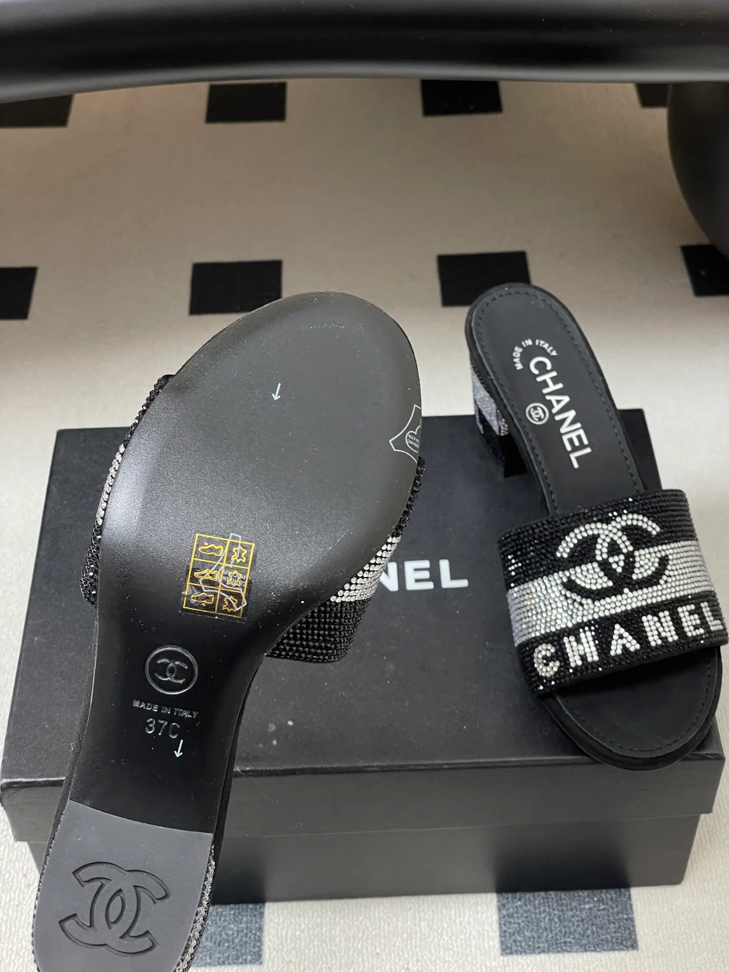 Шлепанцы Женские Chanel 10993962