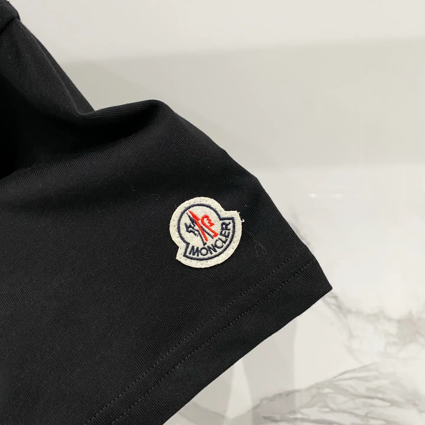 Футболки Женские Moncler 5405578