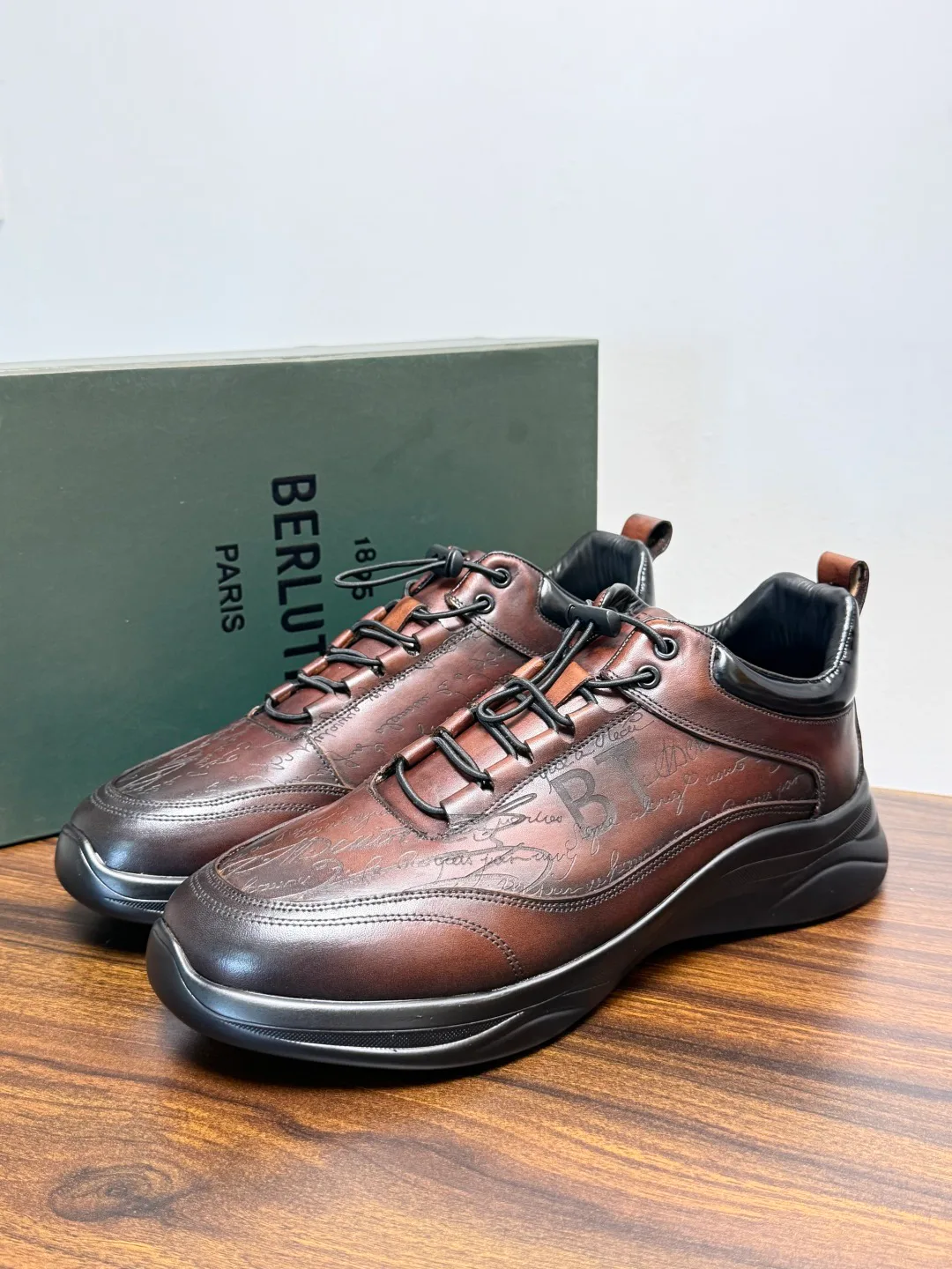 Кроссовки Мужские Berluti 19089391