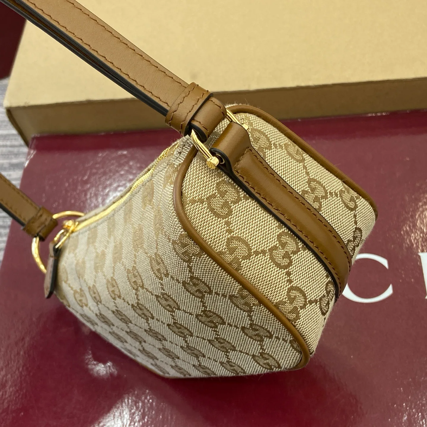 Классические Сумки Женские Gucci 11704002