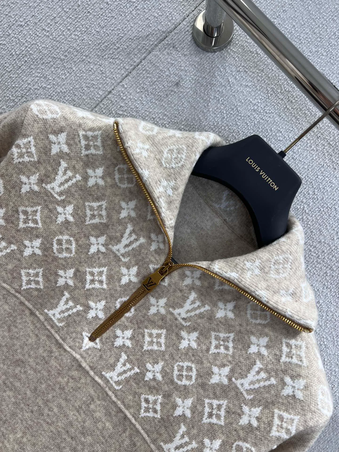 Джемперы Женские Louis Vuitton 505109