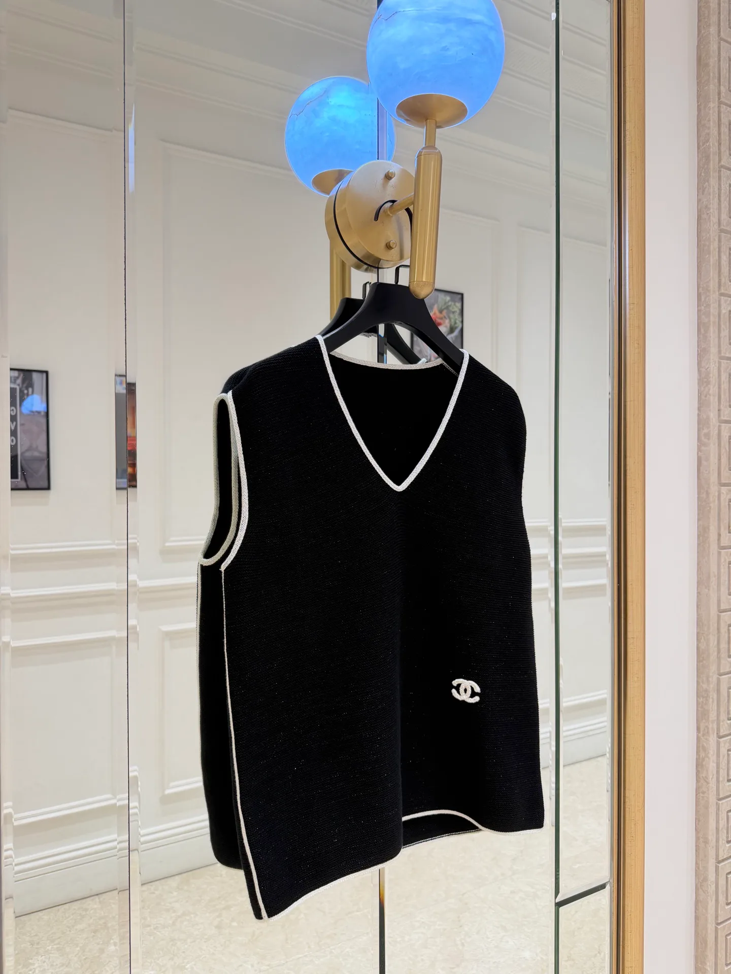 Жилеты Женские Chanel 12800955