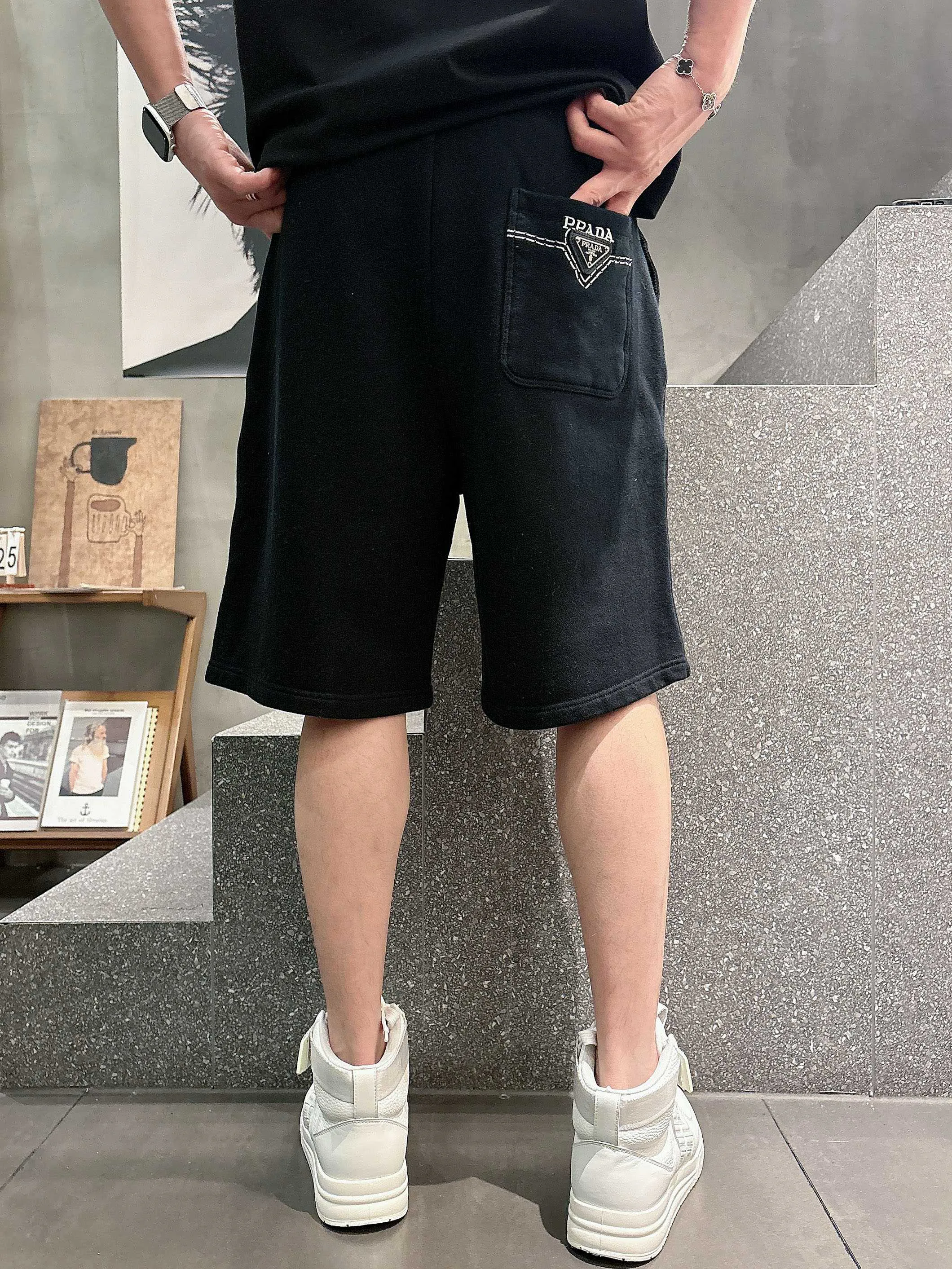 Шорты Мужские Prada 17468338