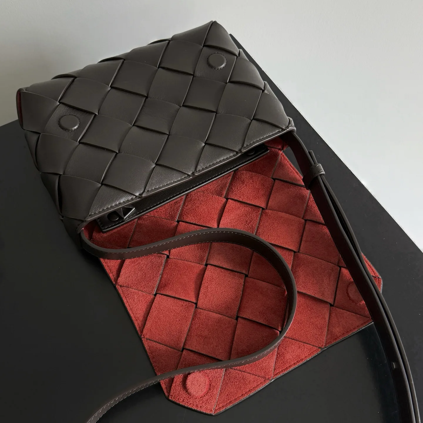 Сумки На Ремне Женские Bottega Veneta 17533399